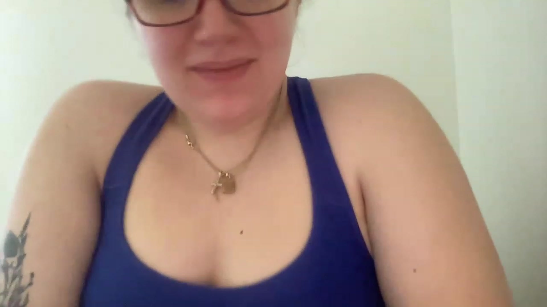 Gallery image thumbnail from DoctorLuna's myfreecams stream on, 03/24/2023, 14:23 image 19 of 20