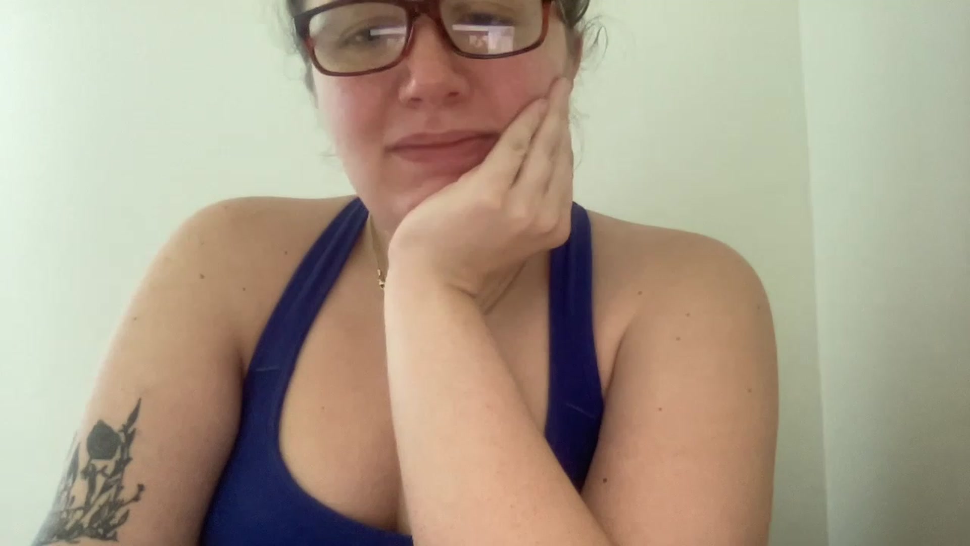 Gallery image thumbnail from DoctorLuna's myfreecams stream on, 03/24/2023, 14:23 image 12 of 20