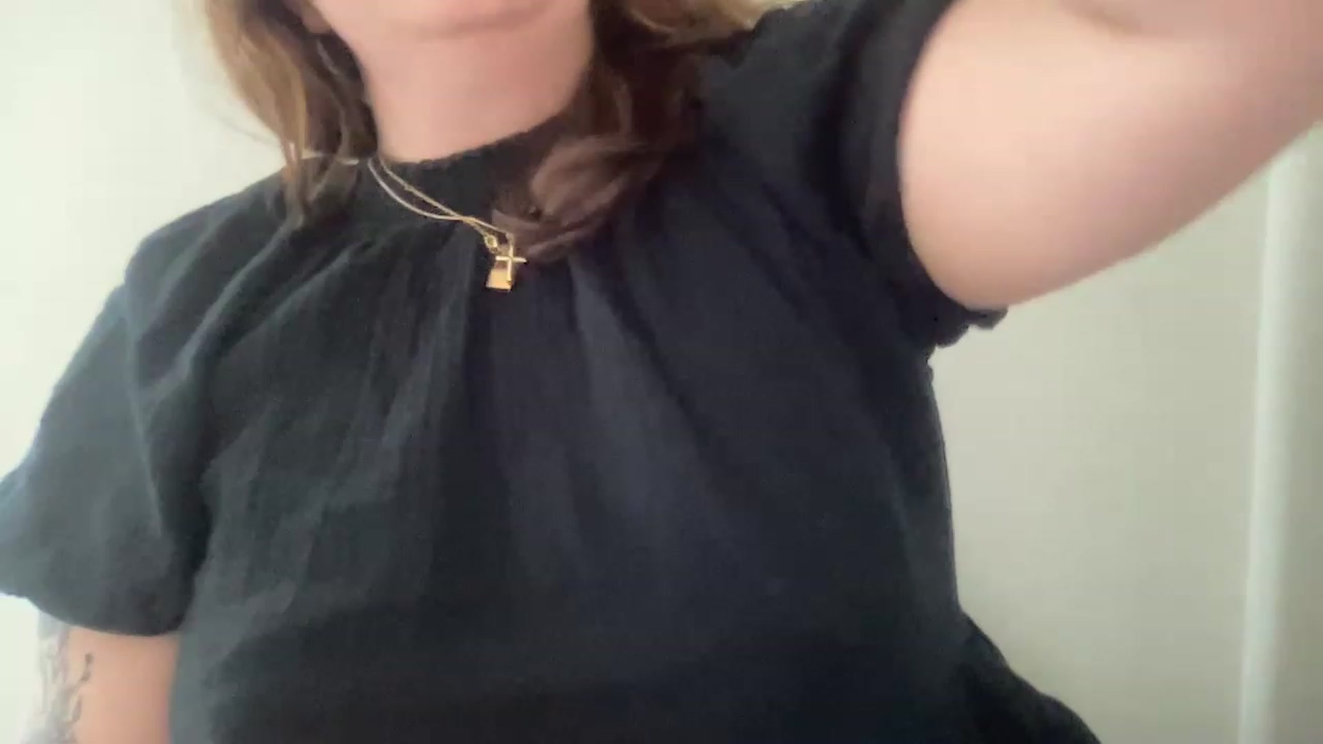 Gallery image thumbnail from DoctorLuna's myfreecams stream on, 04/03/2023, 15:15 image 15 of 20