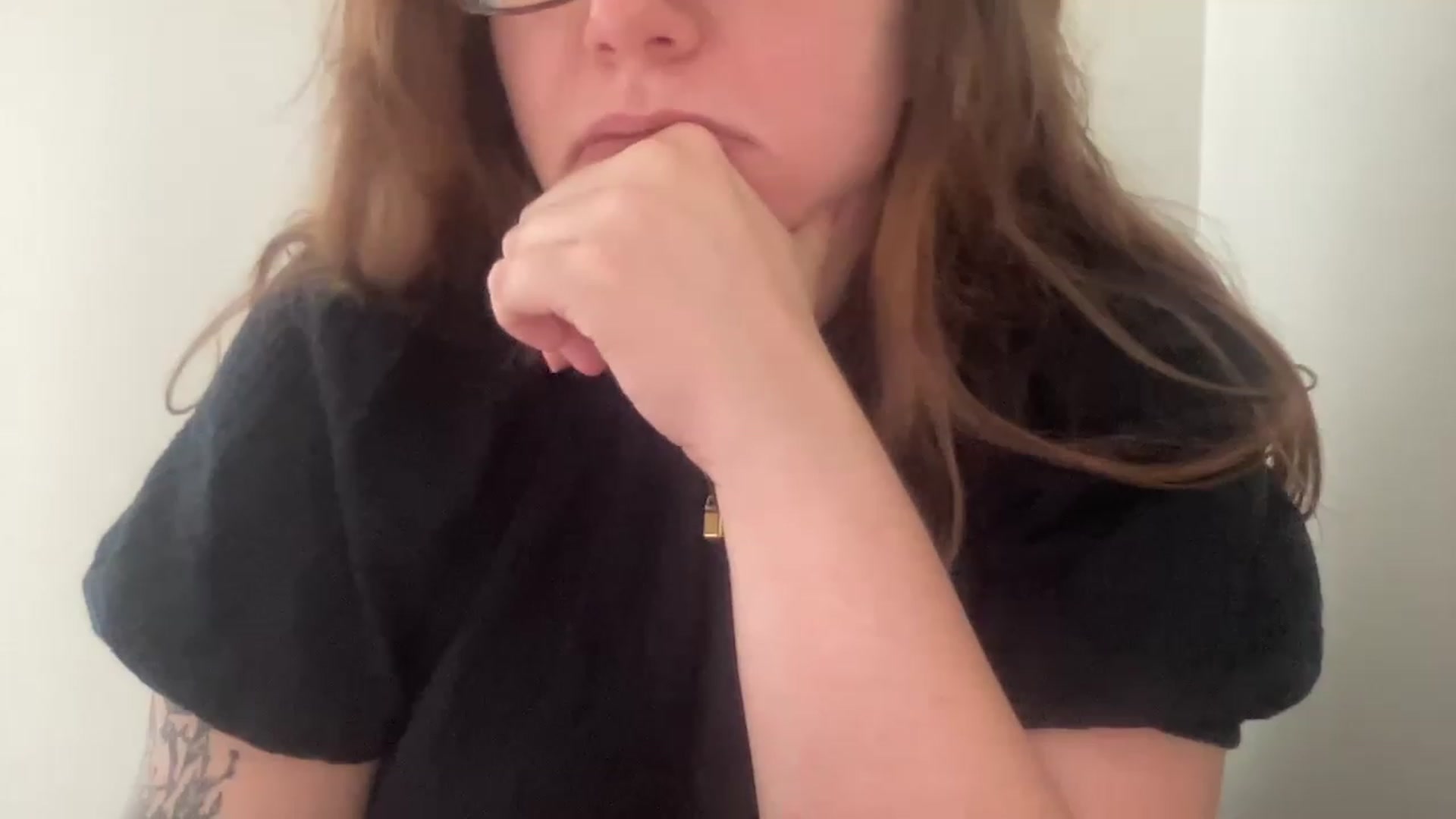 Gallery image thumbnail from DoctorLuna's myfreecams stream on, 04/03/2023, 15:15 image 20 of 20