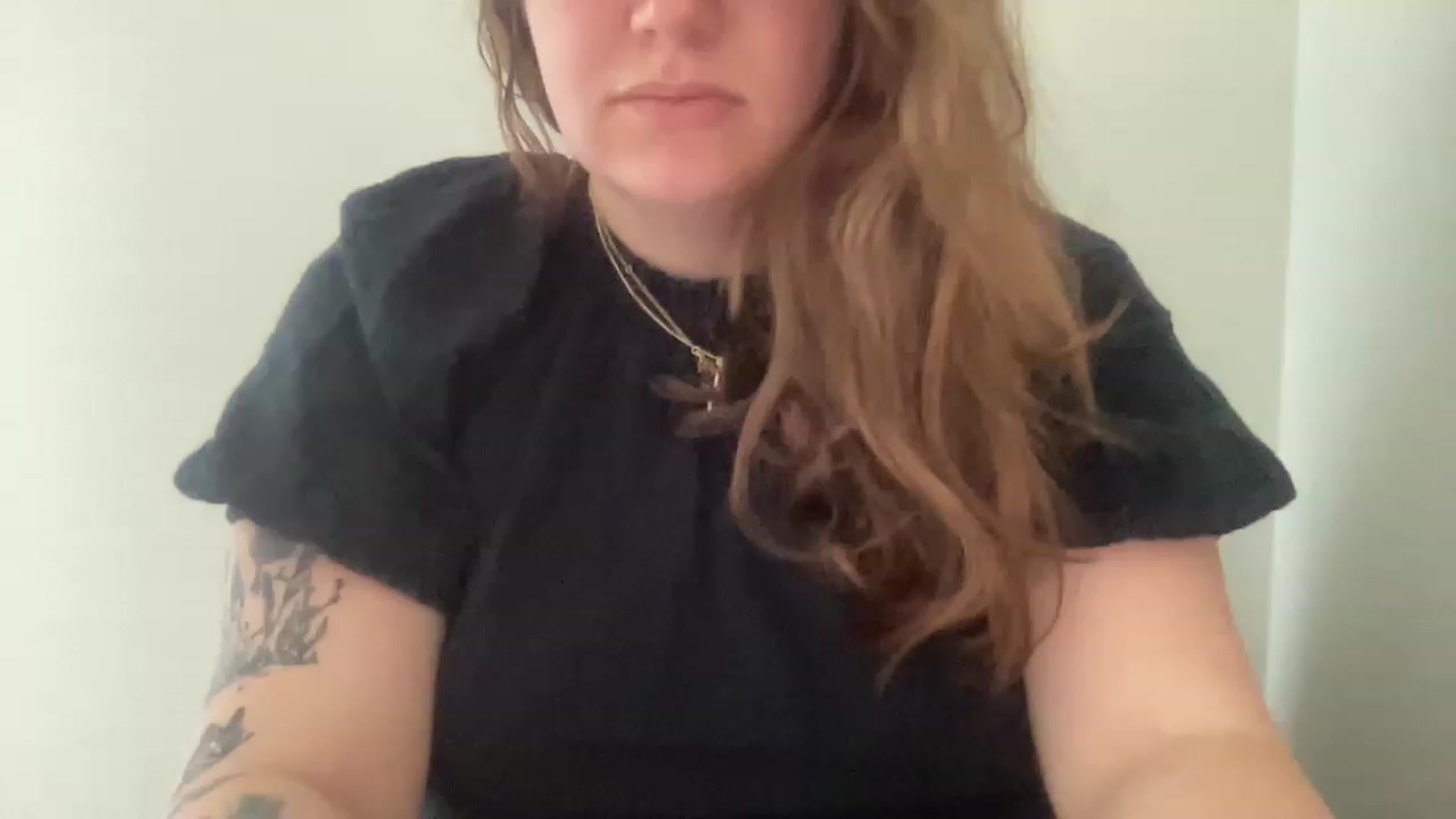 Gallery image thumbnail from DoctorLuna's myfreecams stream on, 04/03/2023, 15:15 image 10 of 20