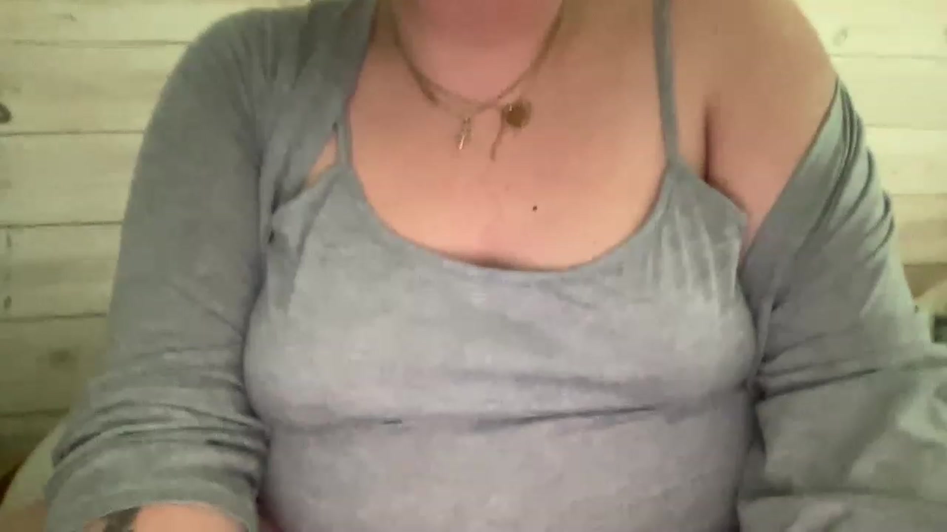 Gallery image thumbnail from DoctorLuna's myfreecams stream on, 04/19/2023, 20:40 image 19 of 20