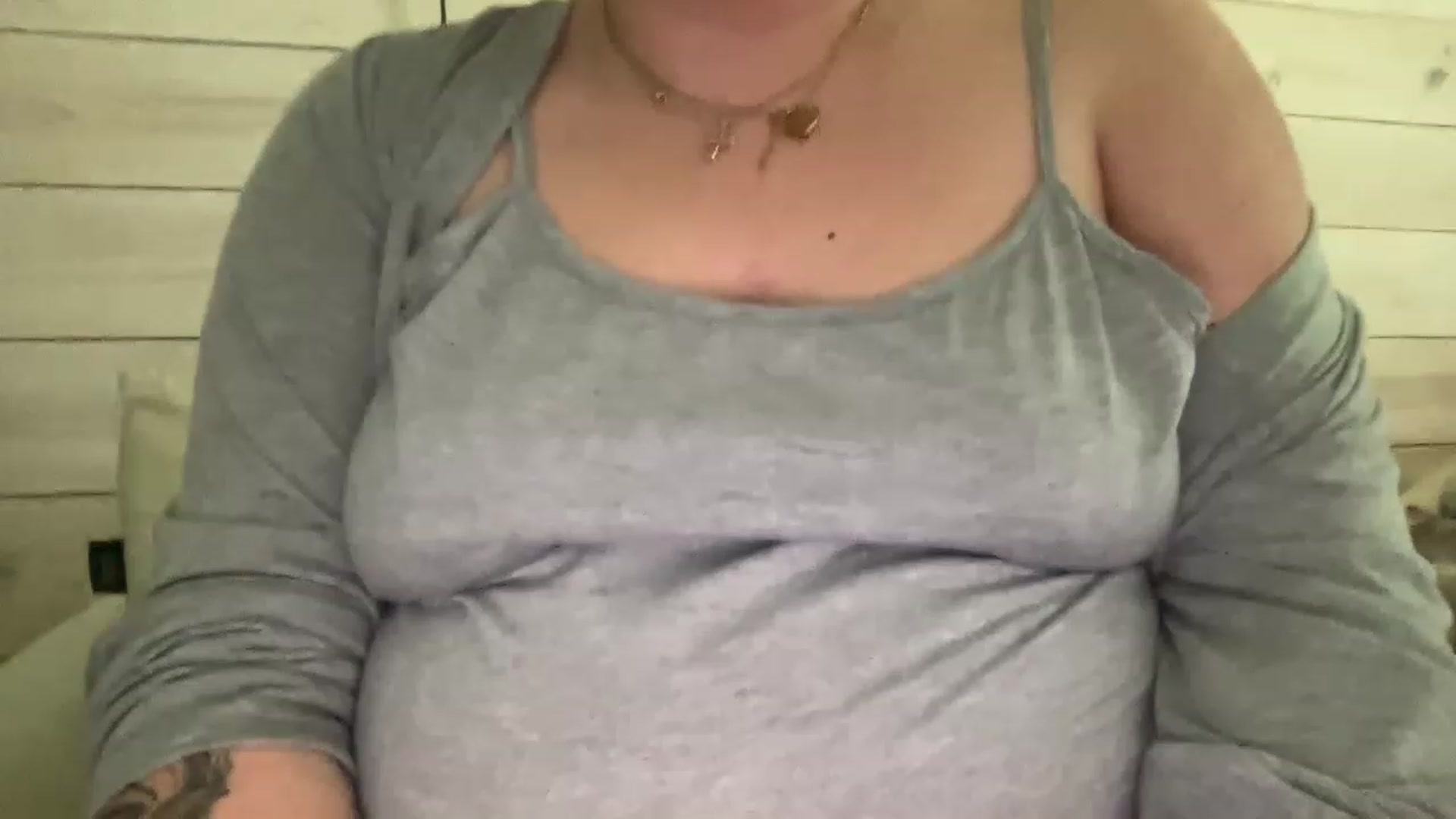 Gallery image thumbnail from DoctorLuna's myfreecams stream on, 04/19/2023, 20:40 image 17 of 20