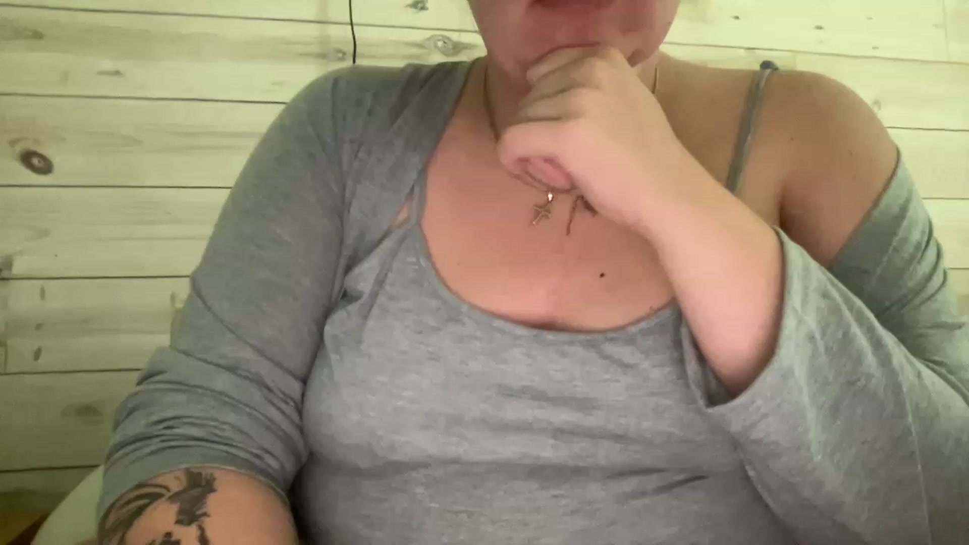 Gallery image thumbnail from DoctorLuna's myfreecams stream on, 04/19/2023, 20:40 image 15 of 20