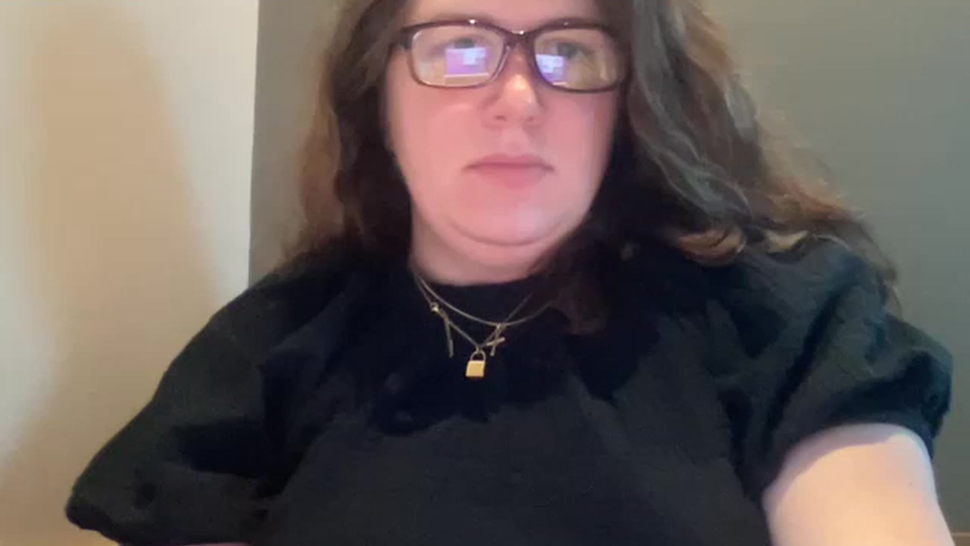 Gallery image thumbnail from DoctorLuna's myfreecams stream on, 04/29/2023, 24:00 image 18 of 20