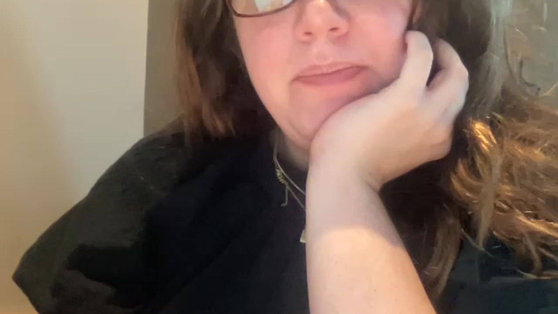 Gallery image thumbnail from DoctorLuna's myfreecams stream on, 04/29/2023, 24:00 image 7 of 20
