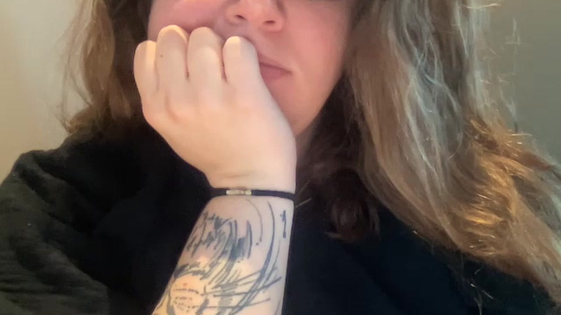 Gallery image thumbnail from DoctorLuna's myfreecams stream on, 04/29/2023, 24:00 image 11 of 20