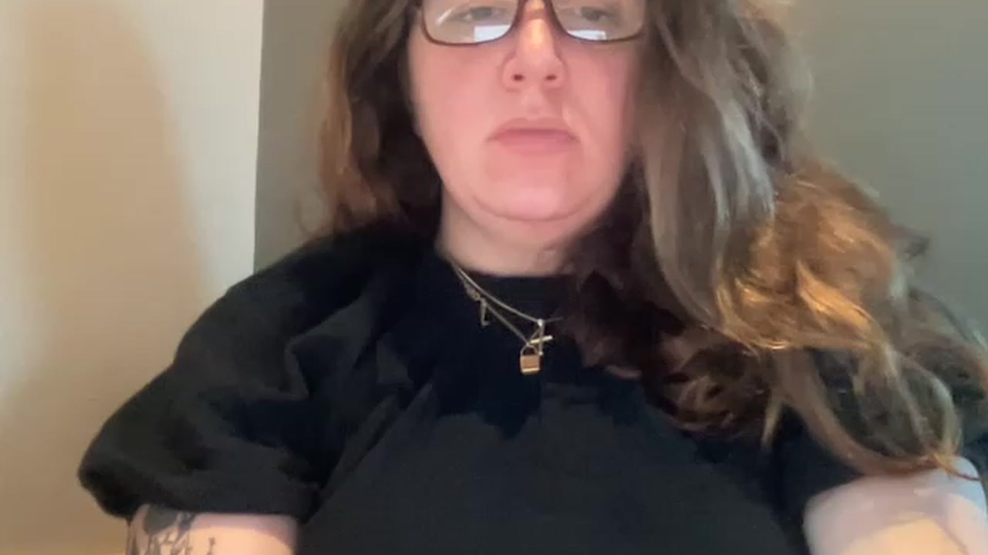 Gallery image thumbnail from DoctorLuna's myfreecams stream on, 04/29/2023, 24:00 image 4 of 20
