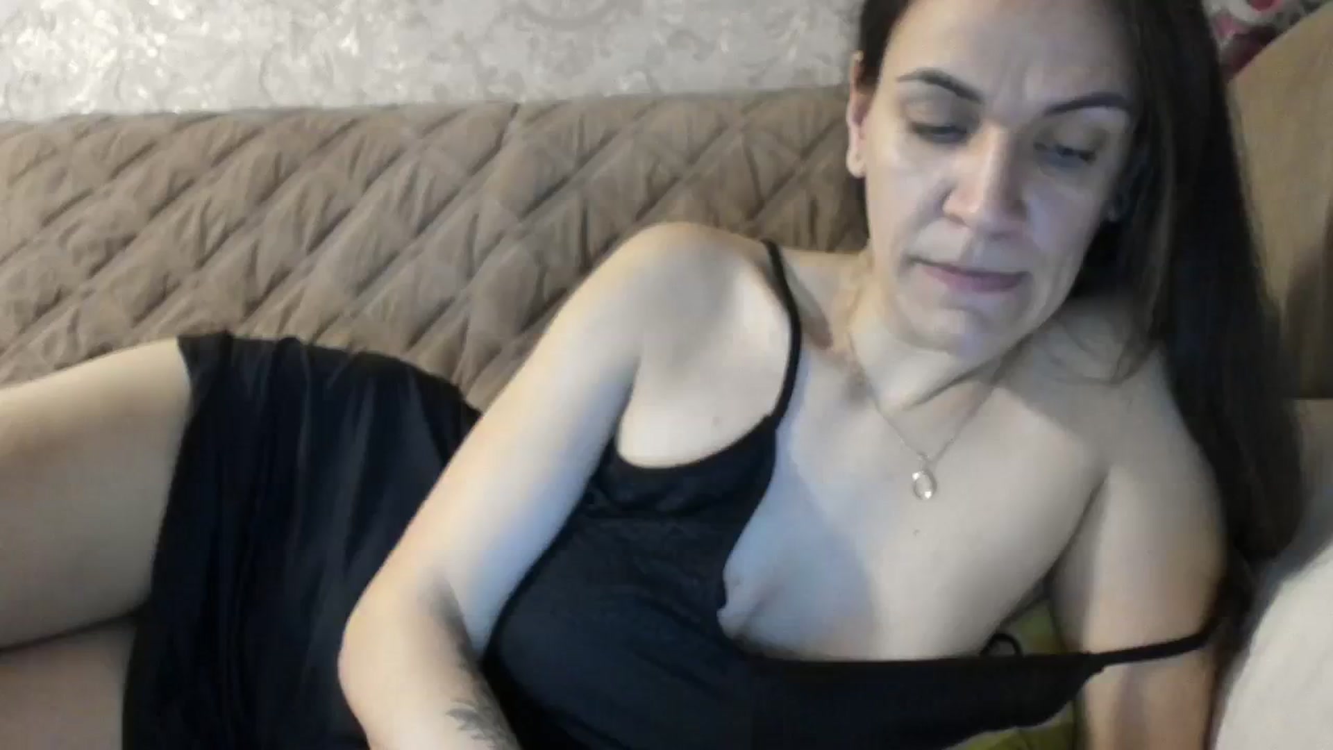 Gallery image thumbnail from Doctor_Love_V's myfreecams stream on, 03/21/2024, 21:12 image 11 of 20