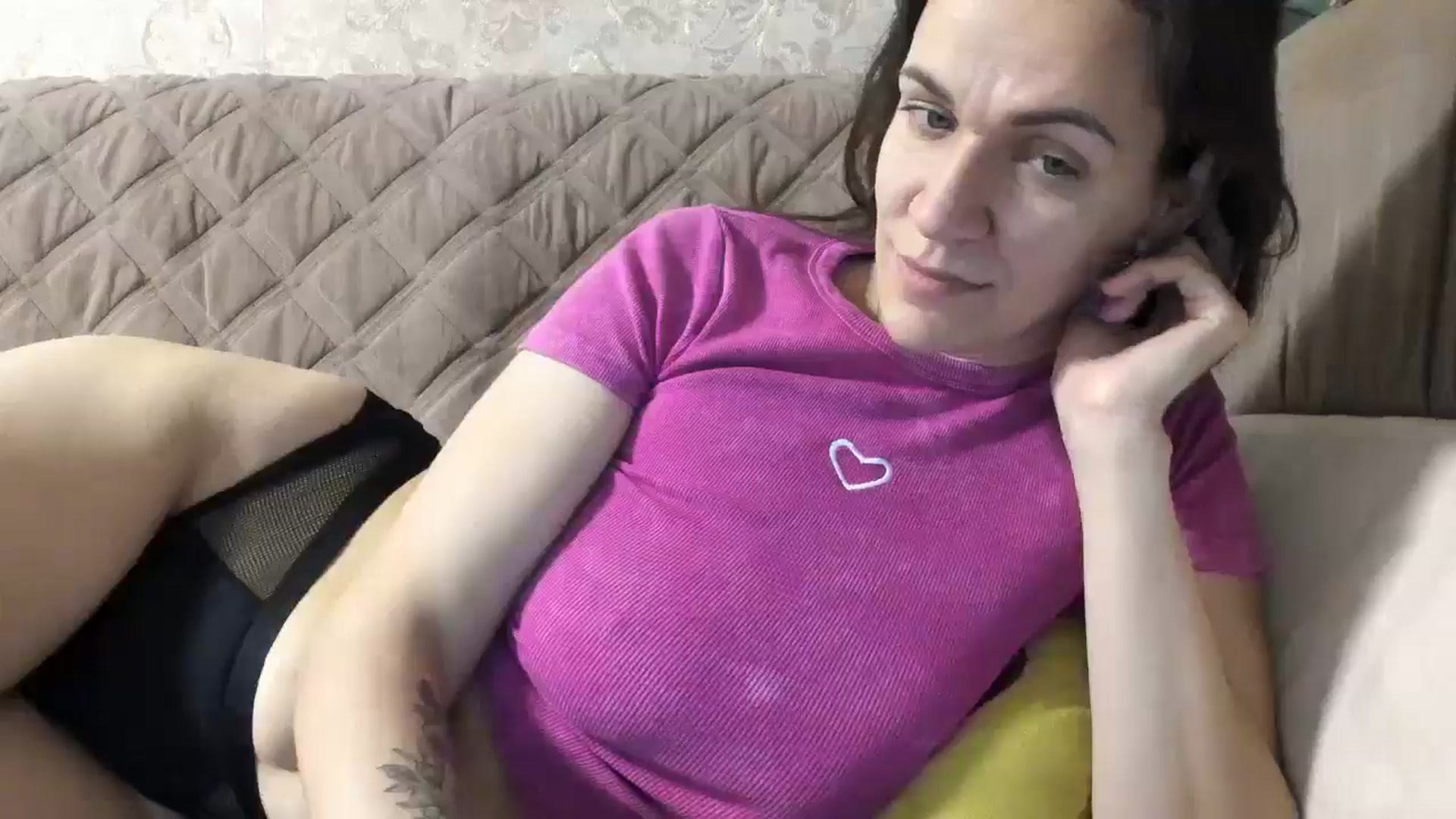 Gallery image thumbnail from Doctor_Love_V's myfreecams stream on, 04/27/2024, 19:26 image 4 of 20
