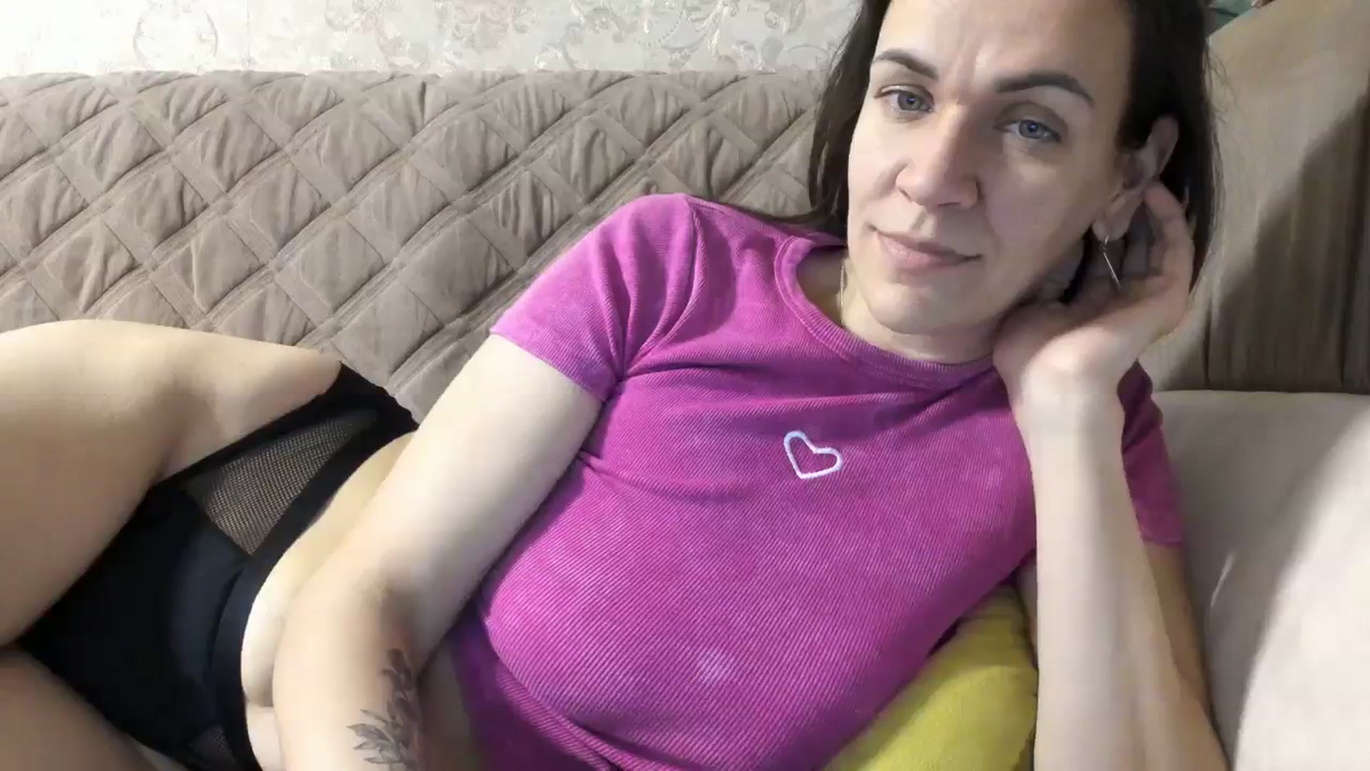 Gallery image thumbnail from Doctor_Love_V's myfreecams stream on, 04/27/2024, 19:26 image 2 of 20