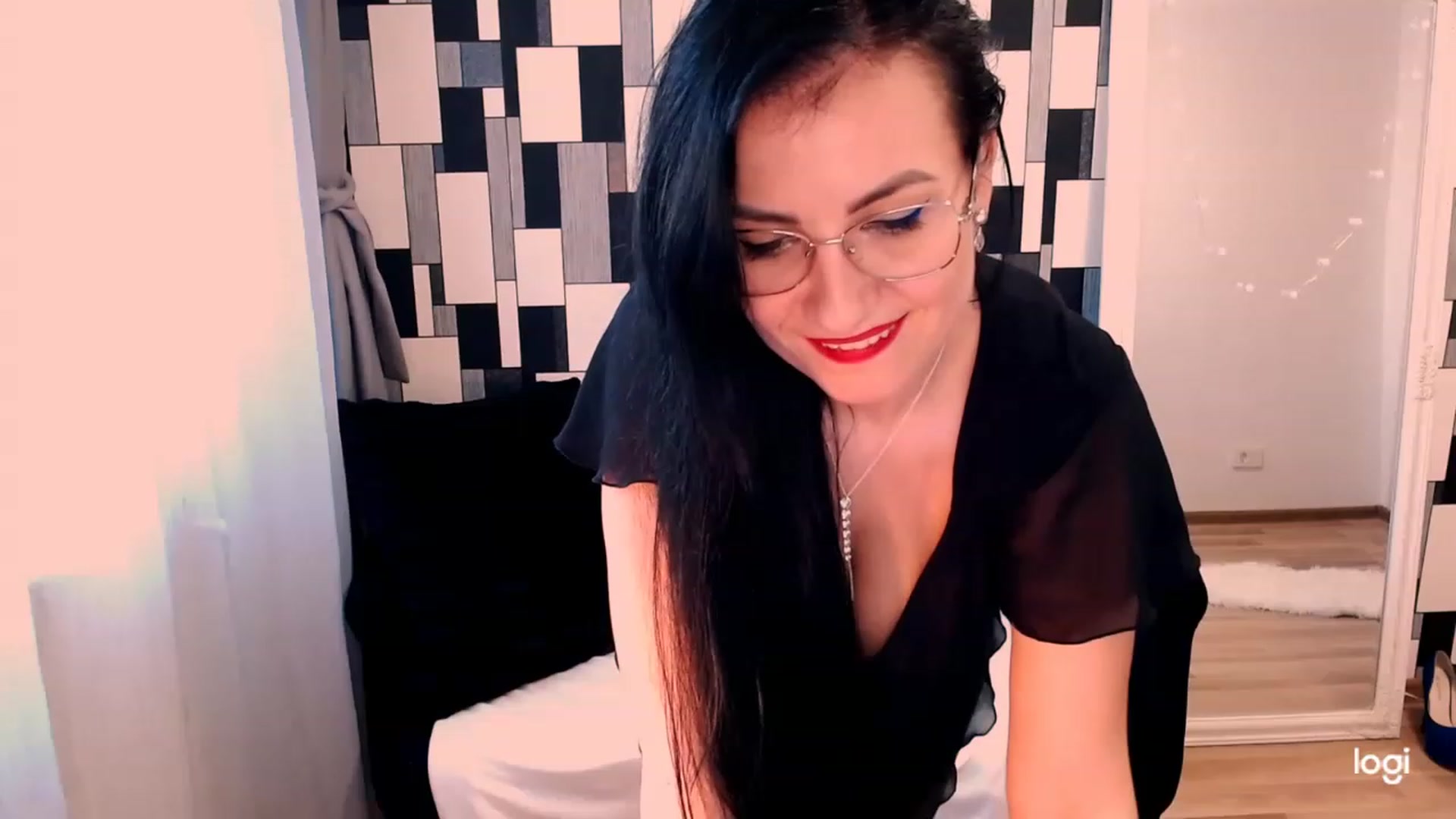 Gallery image thumbnail from Dolce_Mimi's myfreecams stream on, 12/12/2022, 12:50 image 14 of 20