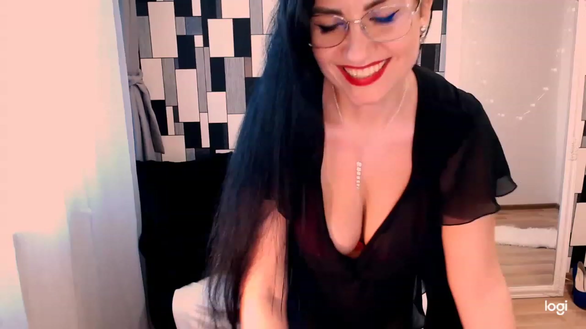 Gallery image thumbnail from Dolce_Mimi's myfreecams stream on, 12/12/2022, 12:50 image 6 of 20