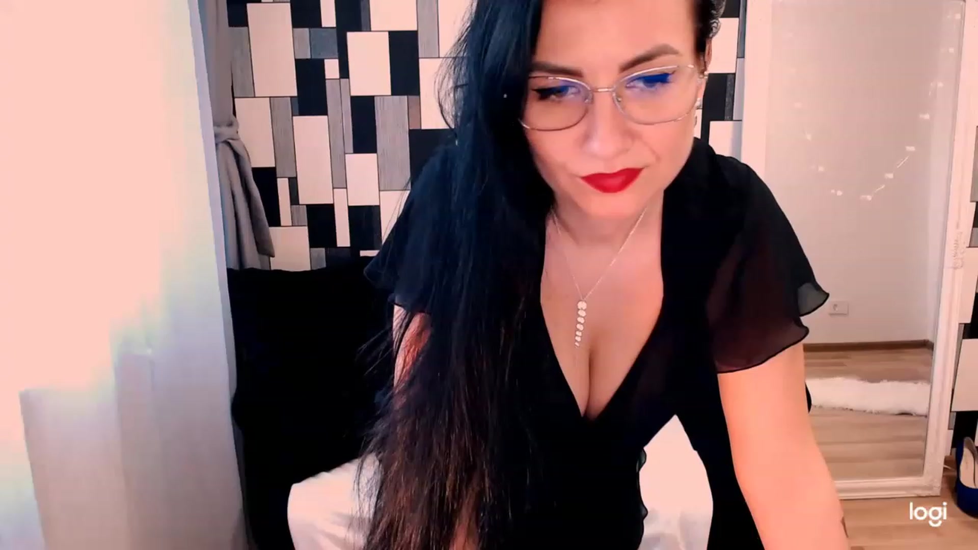 Gallery image thumbnail from Dolce_Mimi's myfreecams stream on, 12/12/2022, 12:50 image 1 of 20