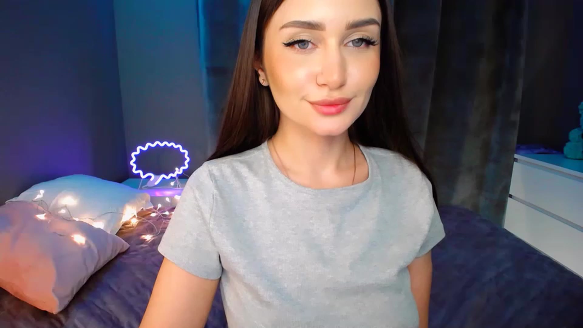 Gallery image thumbnail from DollGlamourr's myfreecams stream on, 11/14/2022, 19:35 image 11 of 20