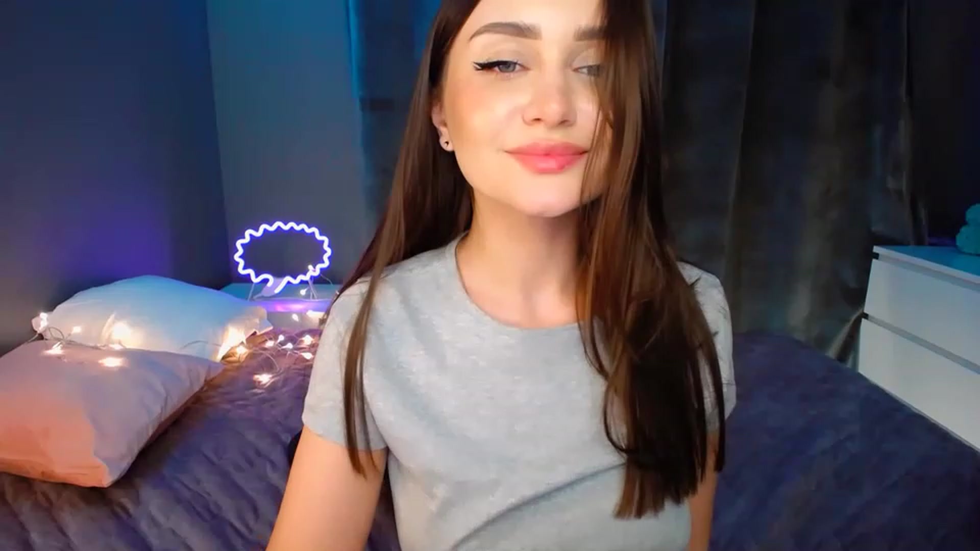 Gallery image thumbnail from DollGlamourr's myfreecams stream on, 11/14/2022, 22:12 image 6 of 20