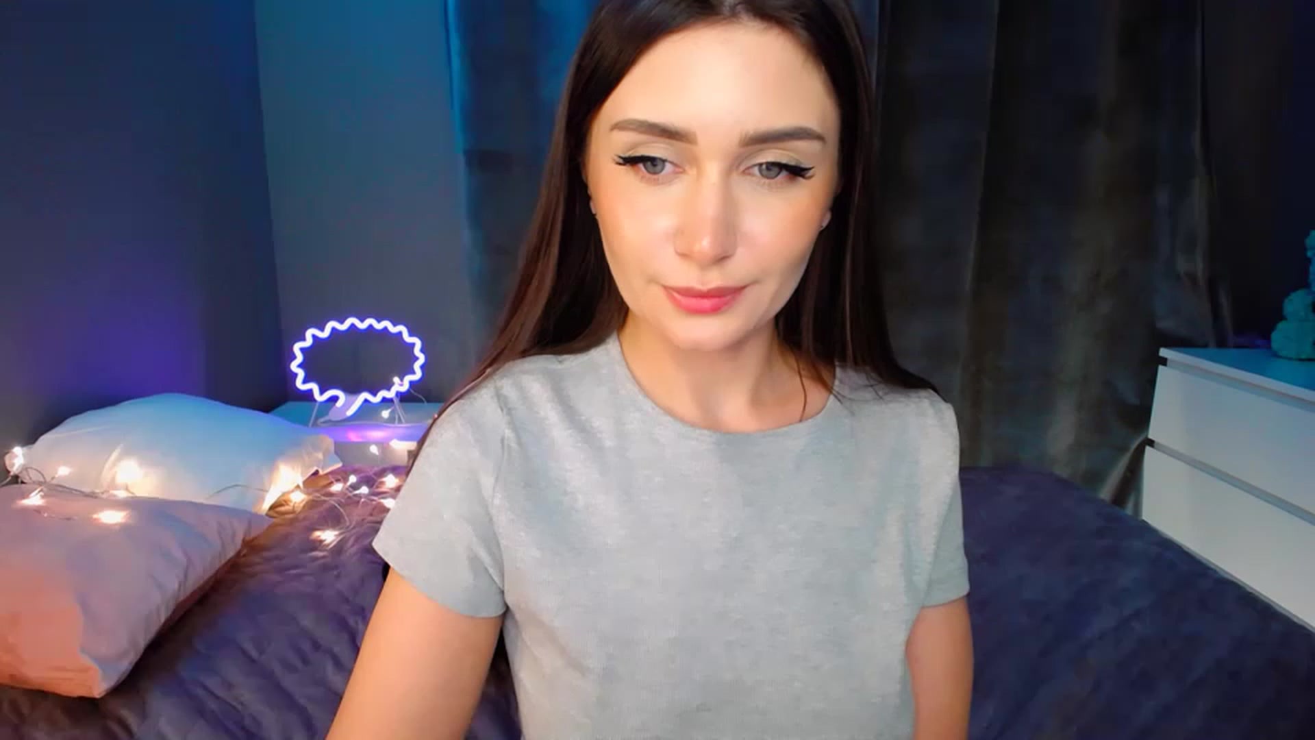 Gallery image thumbnail from DollGlamourr's myfreecams stream on, 11/14/2022, 22:12 image 18 of 20