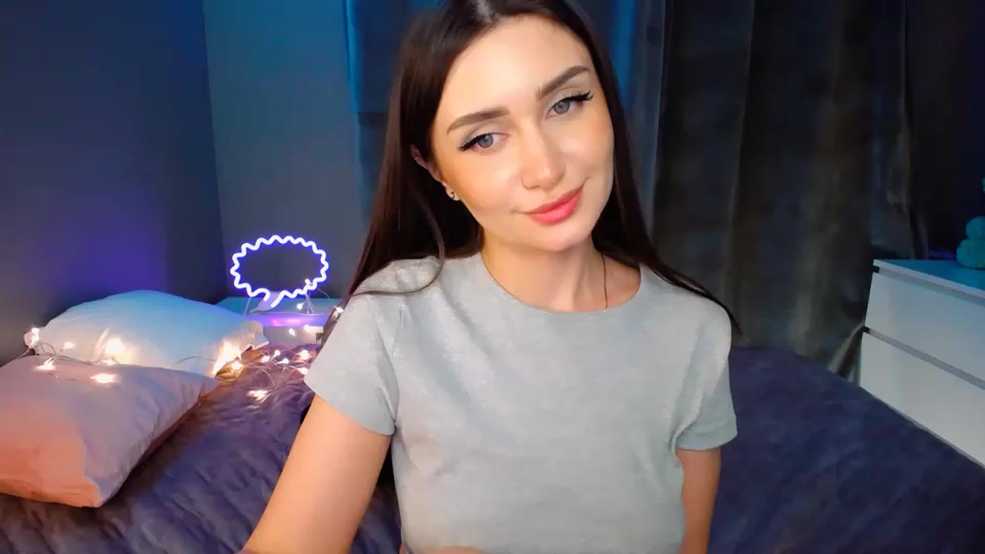 Gallery image thumbnail from DollGlamourr's myfreecams stream on, 11/14/2022, 22:12 image 16 of 20