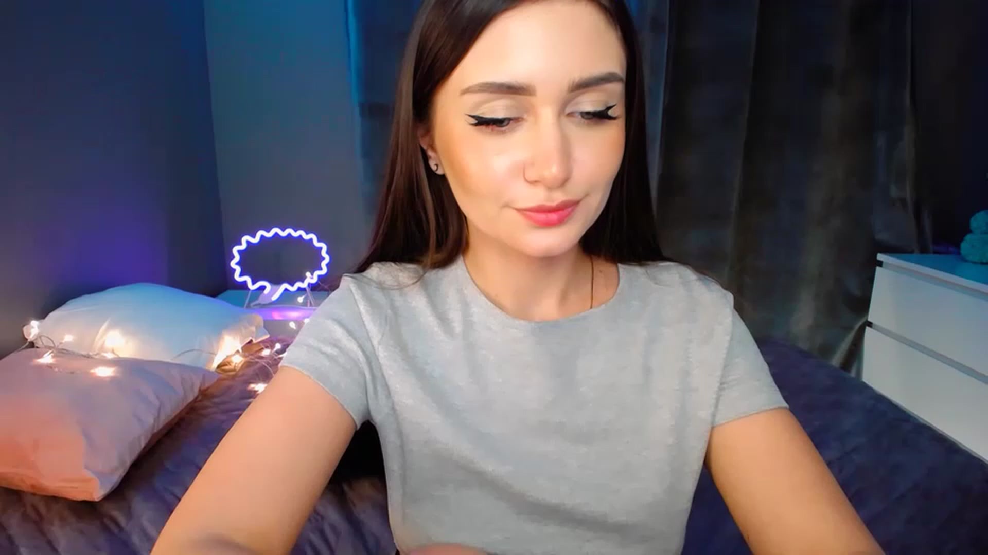 Gallery image thumbnail from DollGlamourr's myfreecams stream on, 11/14/2022, 22:12 image 15 of 20