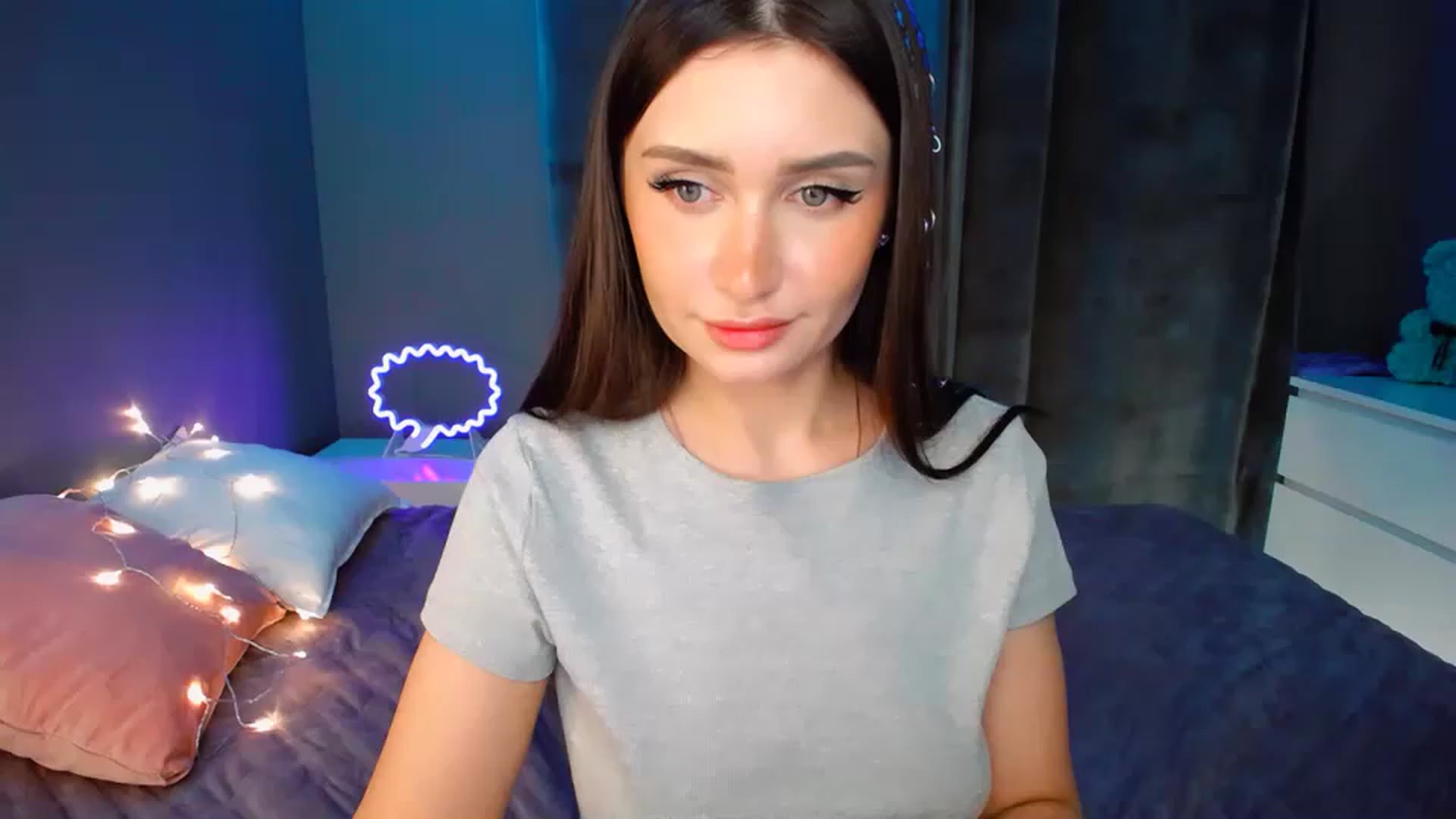 Gallery image thumbnail from DollGlamourr's myfreecams stream on, 11/17/2022, 18:53 image 20 of 20
