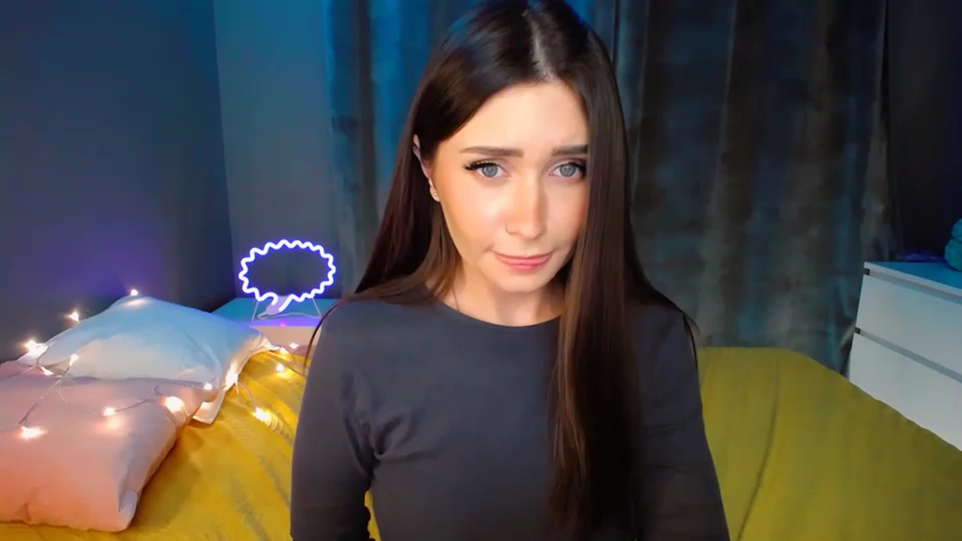 Gallery image thumbnail from DollGlamourr's myfreecams stream on, 11/24/2022, 19:41 image 7 of 20