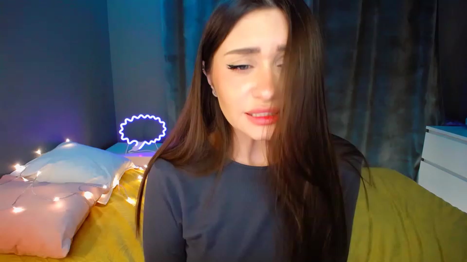 Gallery image thumbnail from DollGlamourr's myfreecams stream on, 11/24/2022, 20:39 image 1 of 20