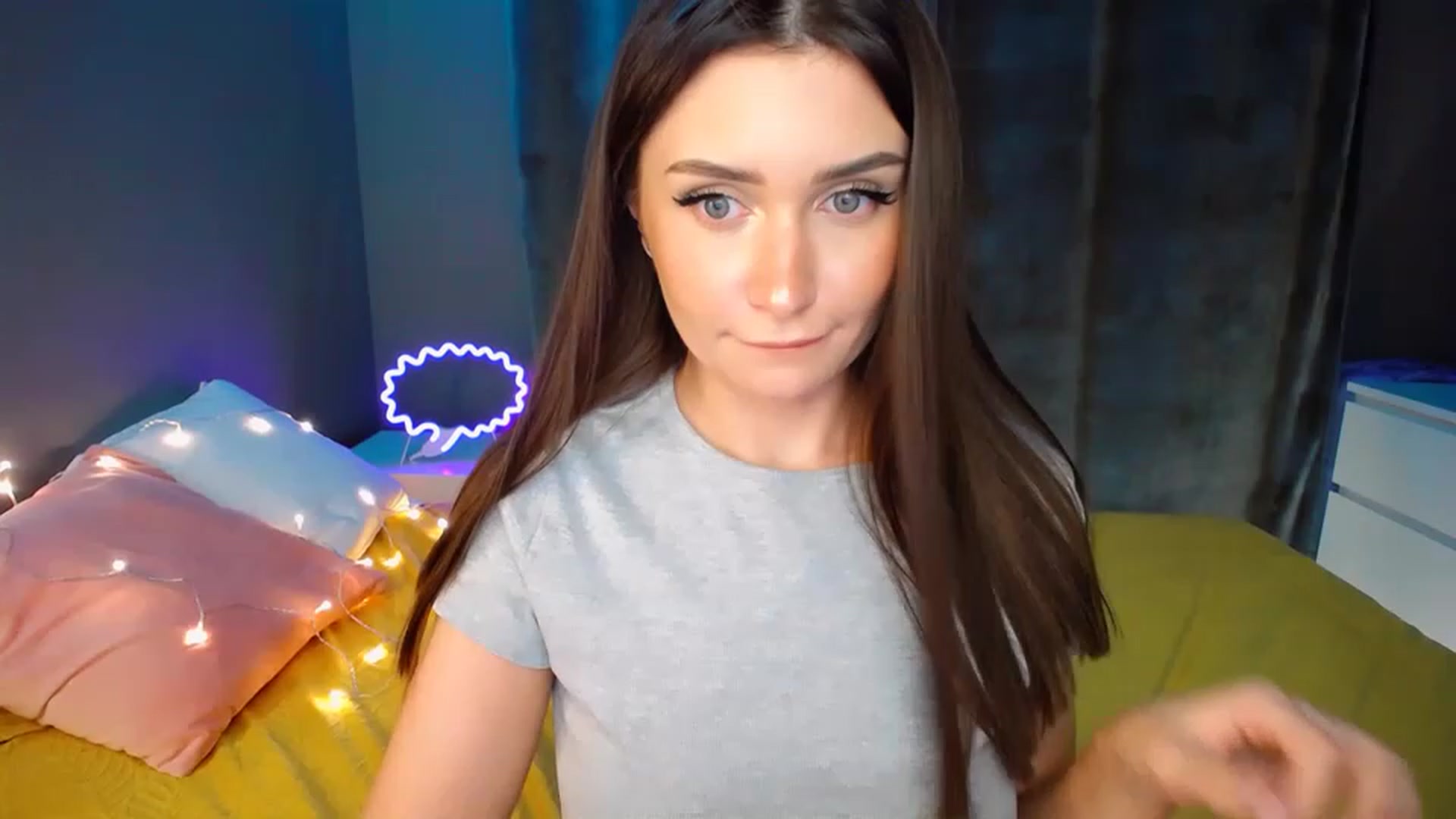 Gallery image thumbnail from DollGlamourr's myfreecams stream on, 11/25/2022, 20:02 image 16 of 20