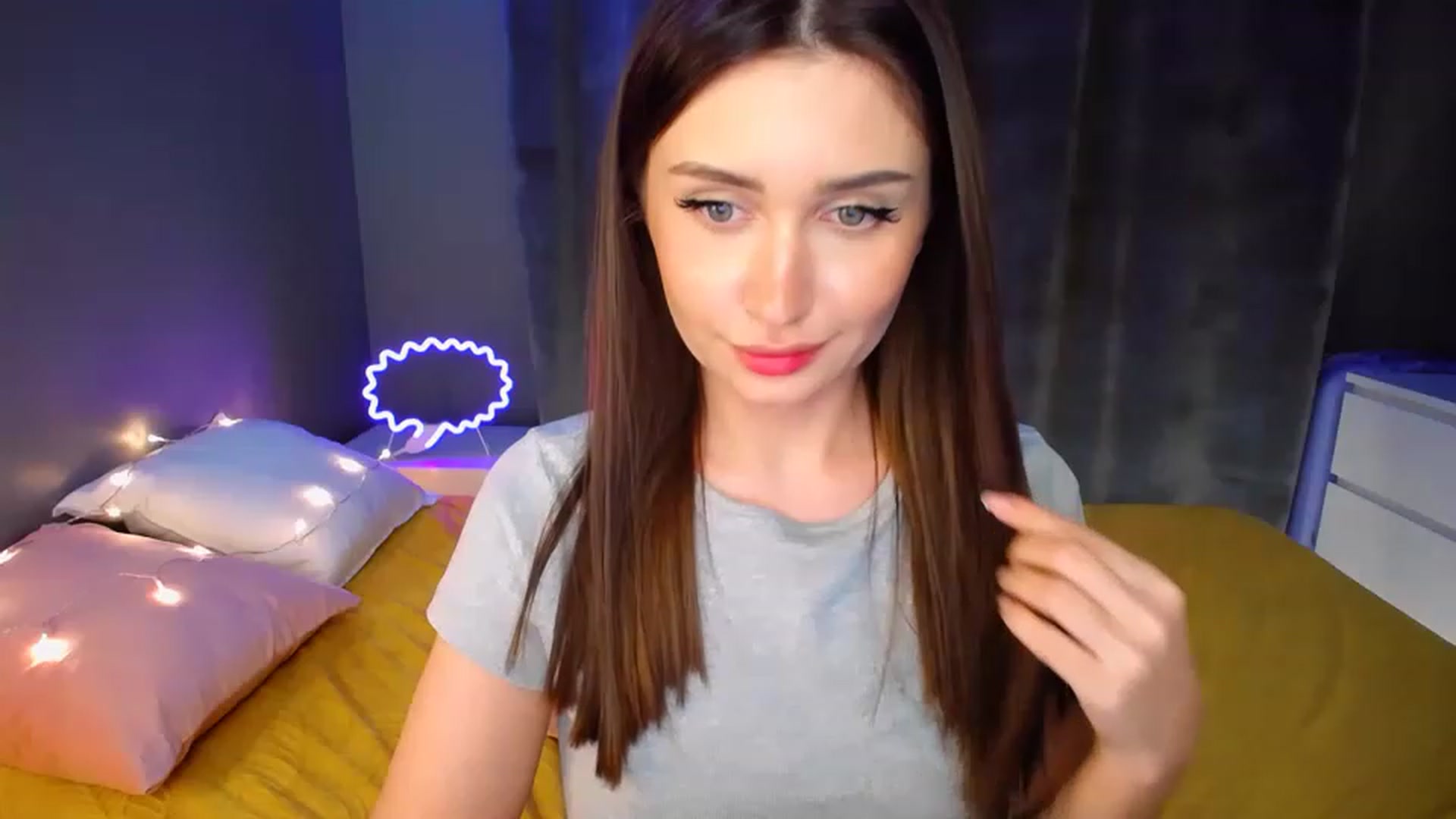 Gallery image thumbnail from DollGlamourr's myfreecams stream on, 11/26/2022, 19:56 image 19 of 20