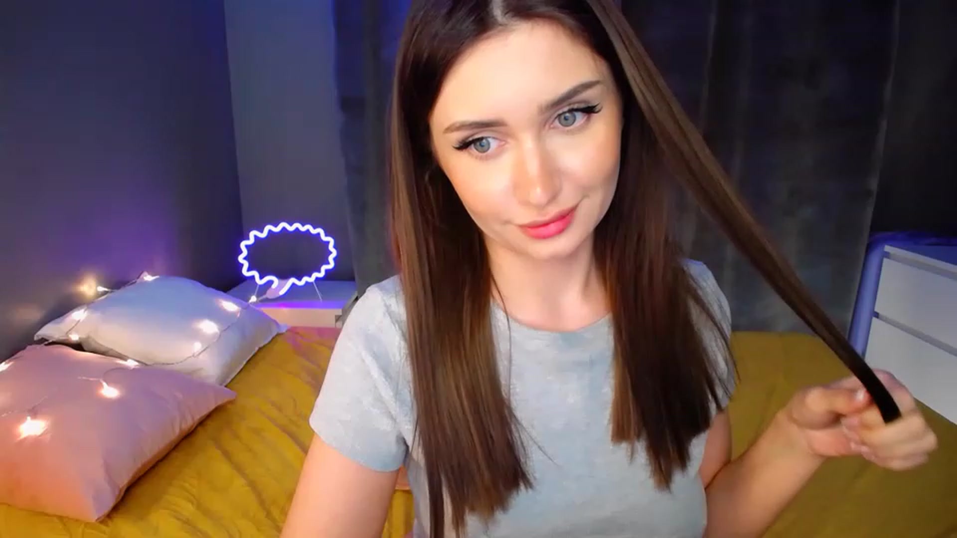 Gallery image thumbnail from DollGlamourr's myfreecams stream on, 11/26/2022, 19:56 image 20 of 20