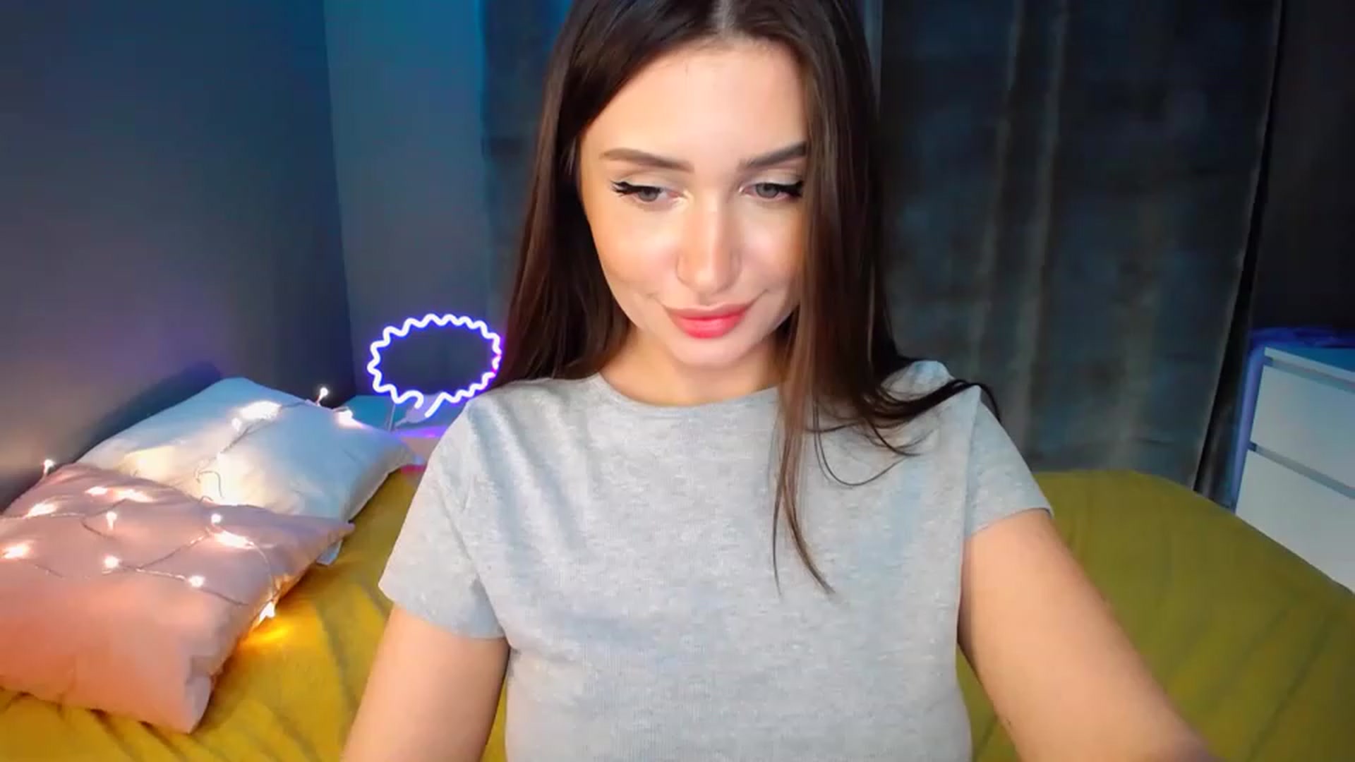 Gallery image thumbnail from DollGlamourr's myfreecams stream on, 11/27/2022, 20:15 image 3 of 20