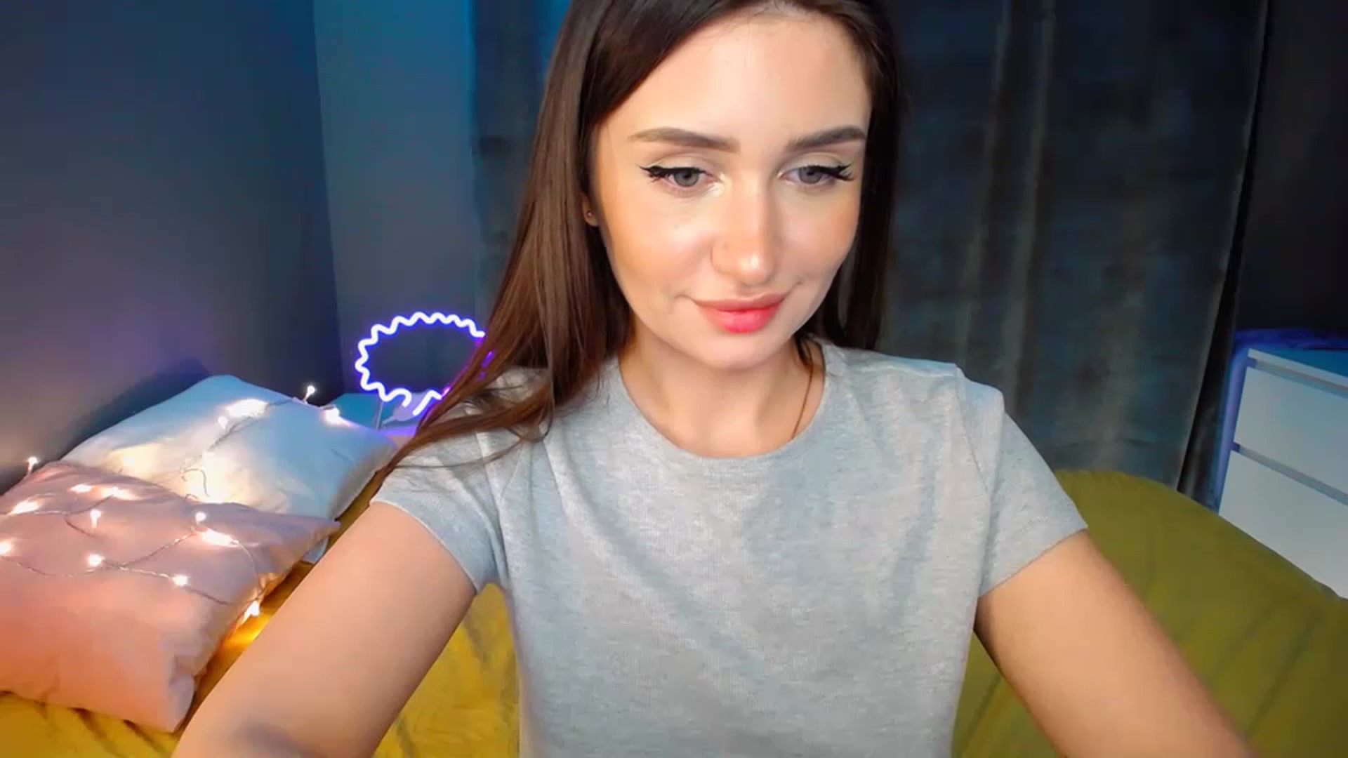 Gallery image thumbnail from DollGlamourr's myfreecams stream on, 11/27/2022, 20:15 image 9 of 20