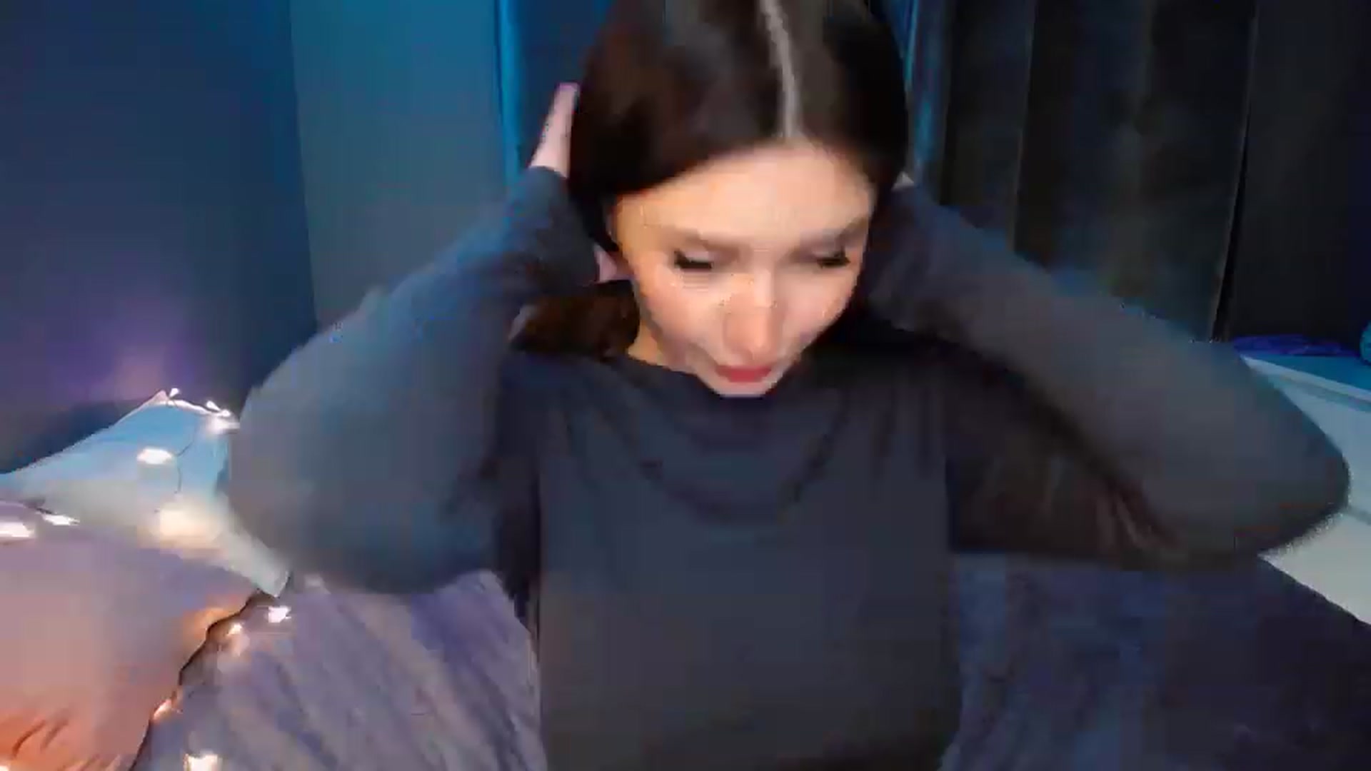 Gallery image thumbnail from DollGlamourr's myfreecams stream on, 12/02/2022, 19:24 image 18 of 20