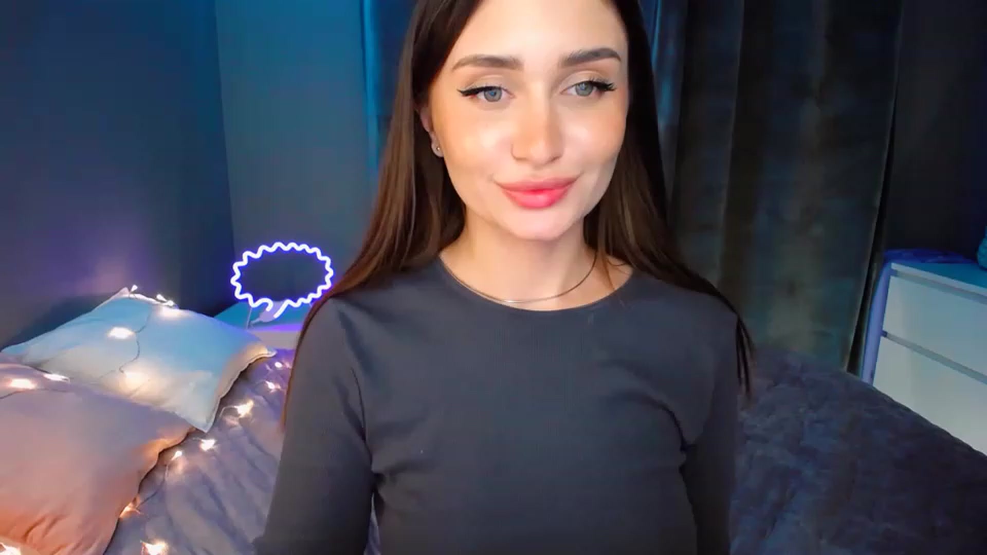 Gallery image thumbnail from DollGlamourr's myfreecams stream on, 12/02/2022, 19:24 image 5 of 20