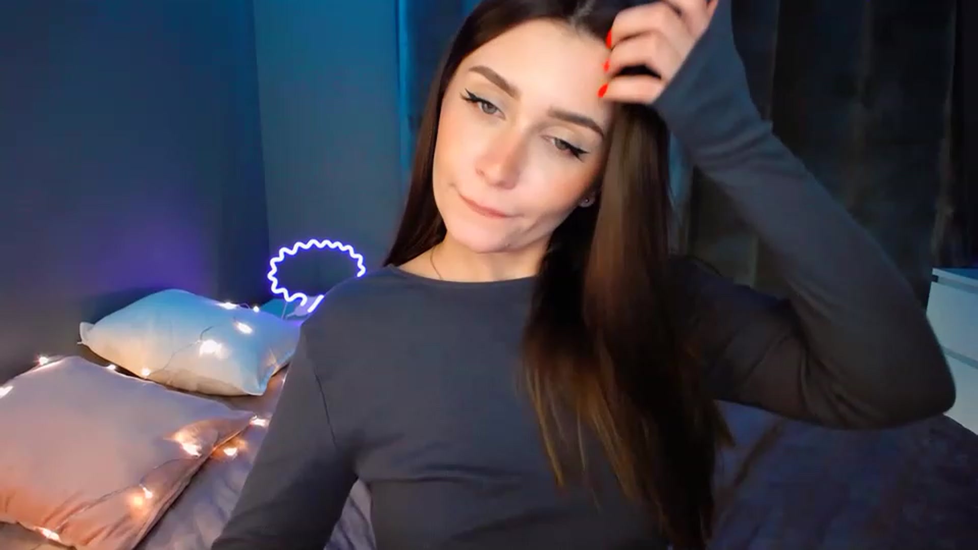 Gallery image thumbnail from DollGlamourr's myfreecams stream on, 12/03/2022, 16:21 image 15 of 20