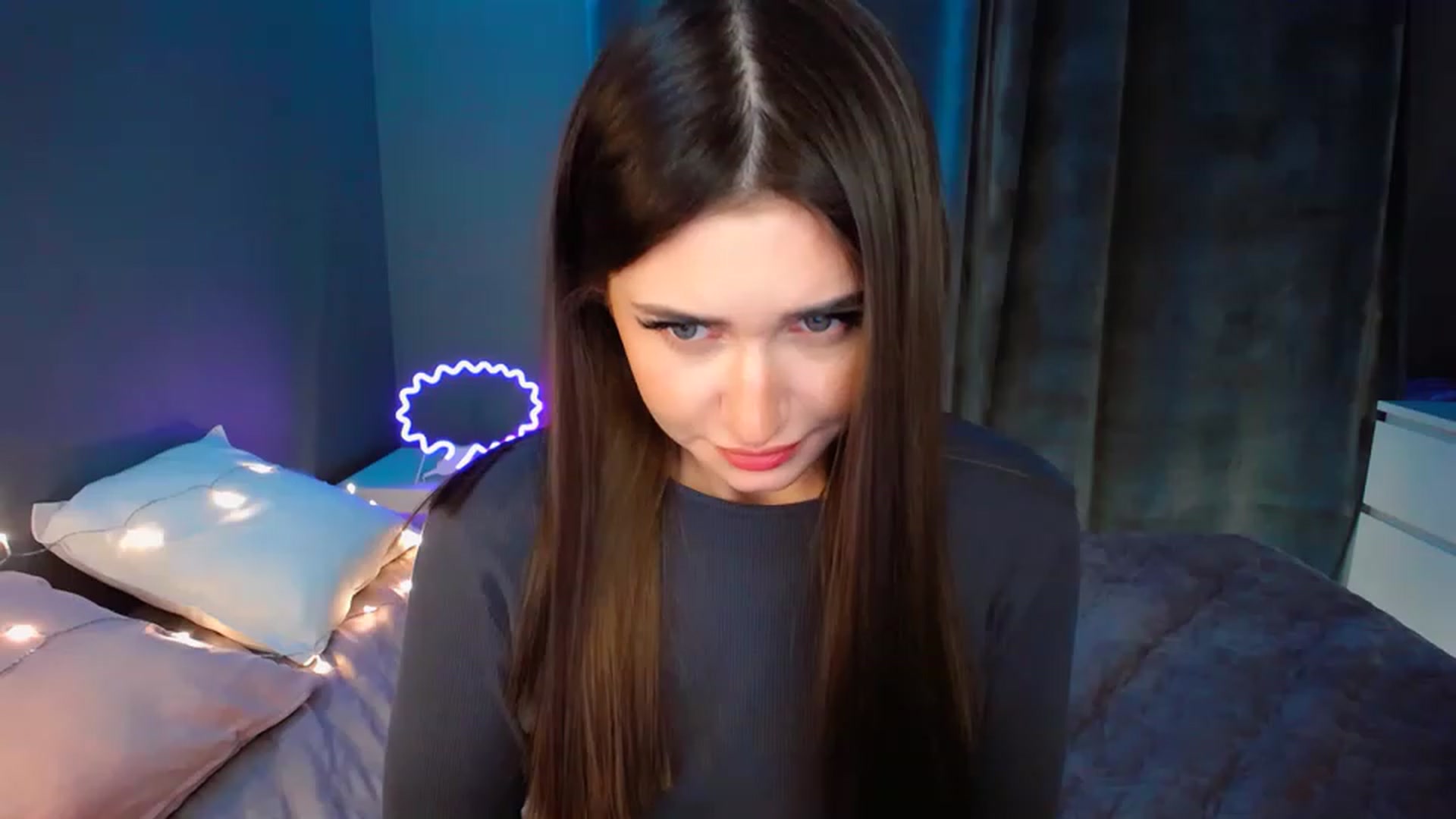 Gallery image thumbnail from DollGlamourr's myfreecams stream on, 12/04/2022, 18:23 image 6 of 20