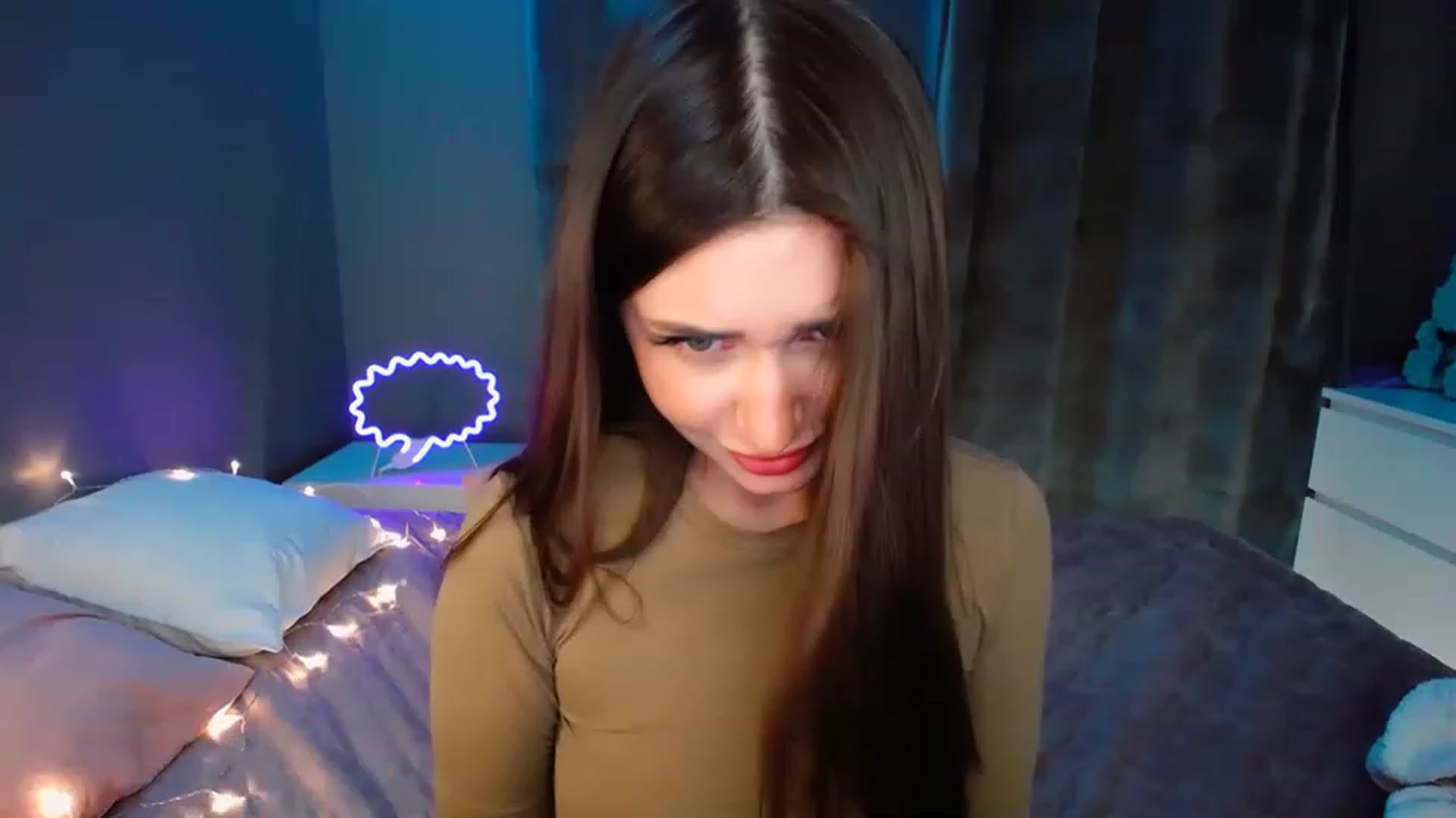 Gallery image thumbnail from DollGlamourr's myfreecams stream on, 12/06/2022, 19:48 image 2 of 20