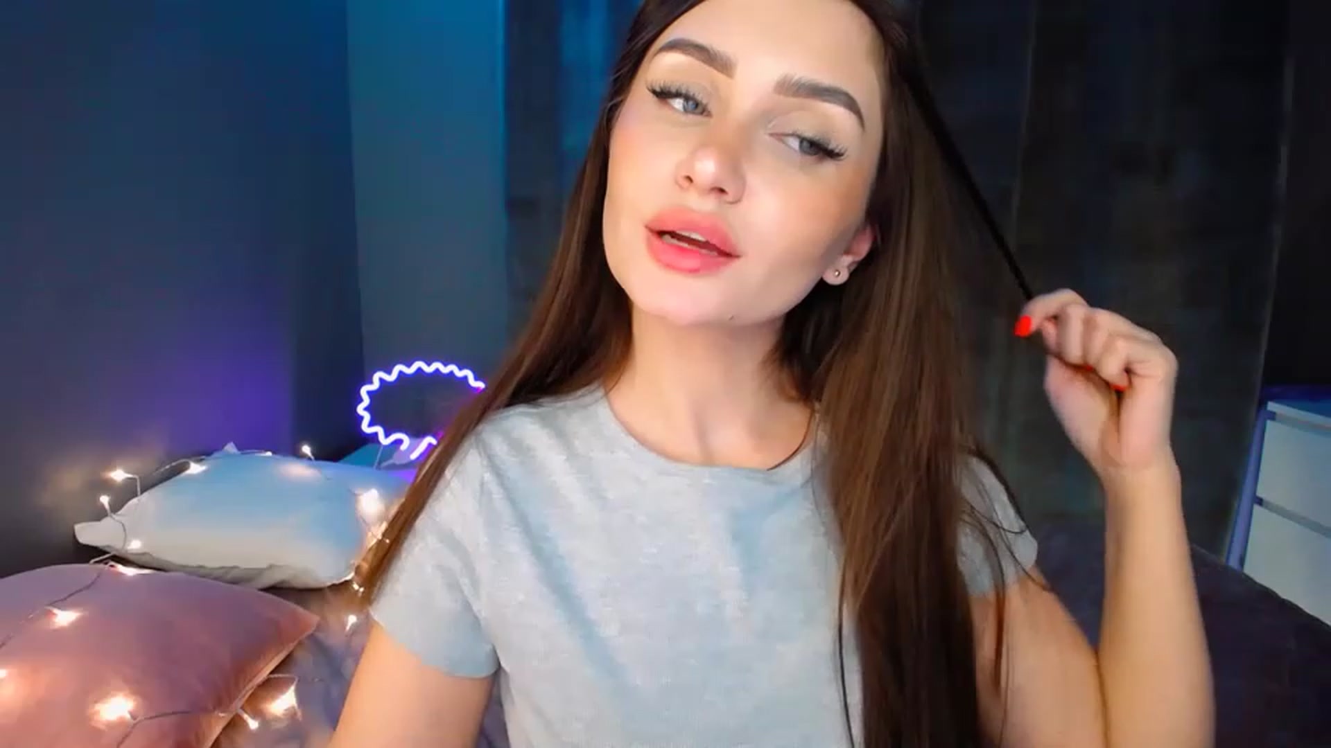Gallery image thumbnail from DollGlamourr's myfreecams stream on, 12/12/2022, 18:10 image 20 of 20