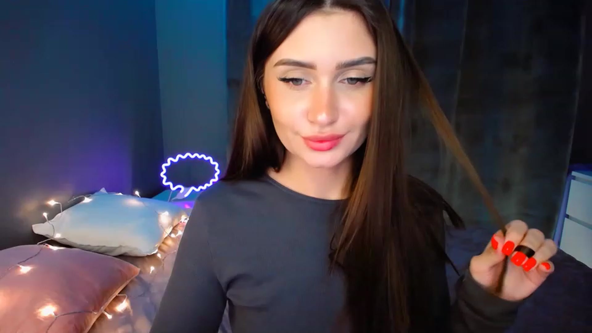 Gallery image thumbnail from DollGlamourr's myfreecams stream on, 12/12/2022, 18:10 image 11 of 20