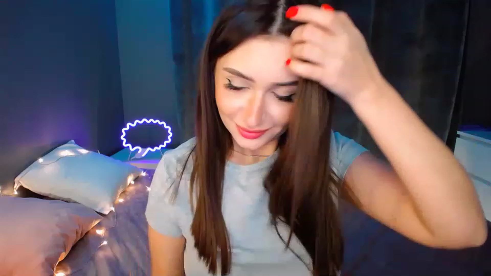 Gallery image thumbnail from DollGlamourr's myfreecams stream on, 12/15/2022, 19:31 image 8 of 20