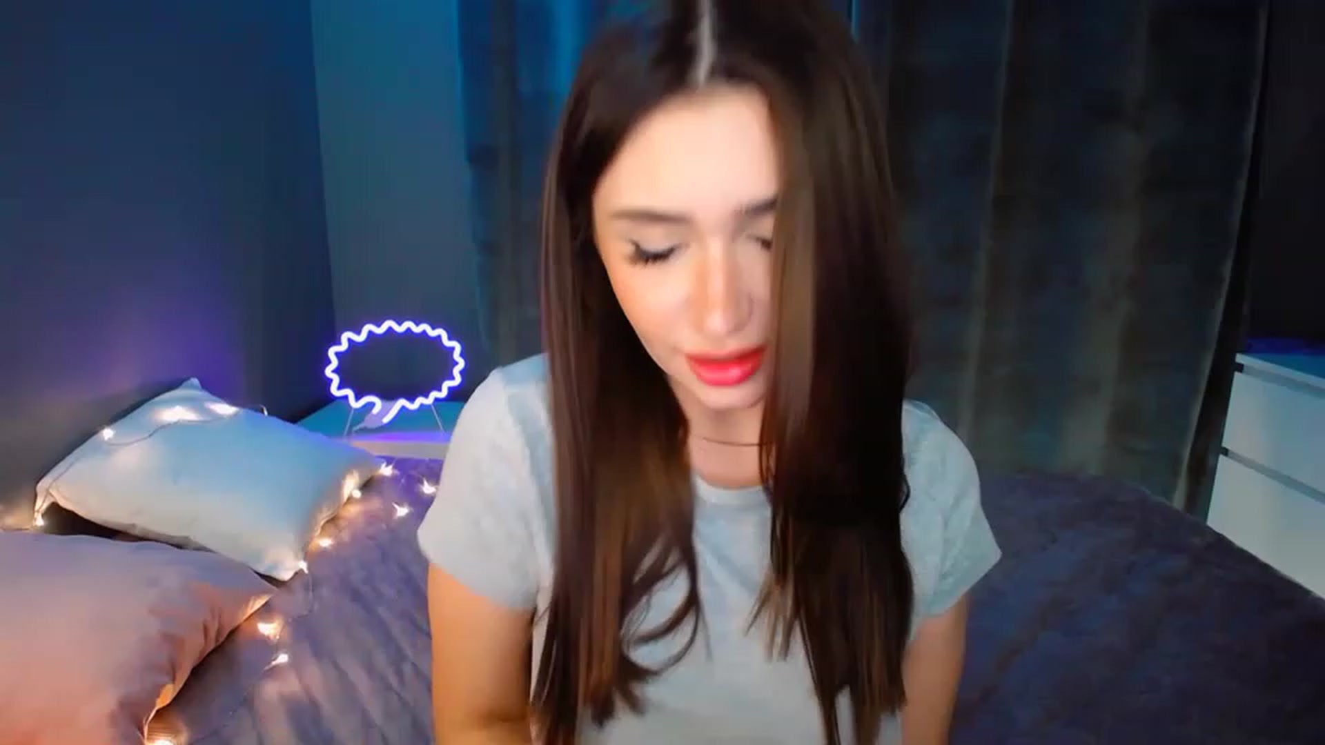 Gallery image thumbnail from DollGlamourr's myfreecams stream on, 12/15/2022, 19:31 image 5 of 20