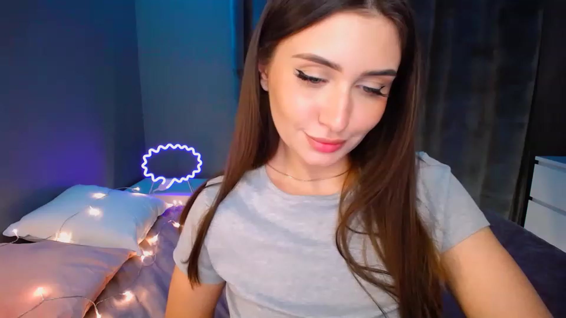 Gallery image thumbnail from DollGlamourr's myfreecams stream on, 12/21/2022, 17:14 image 20 of 20