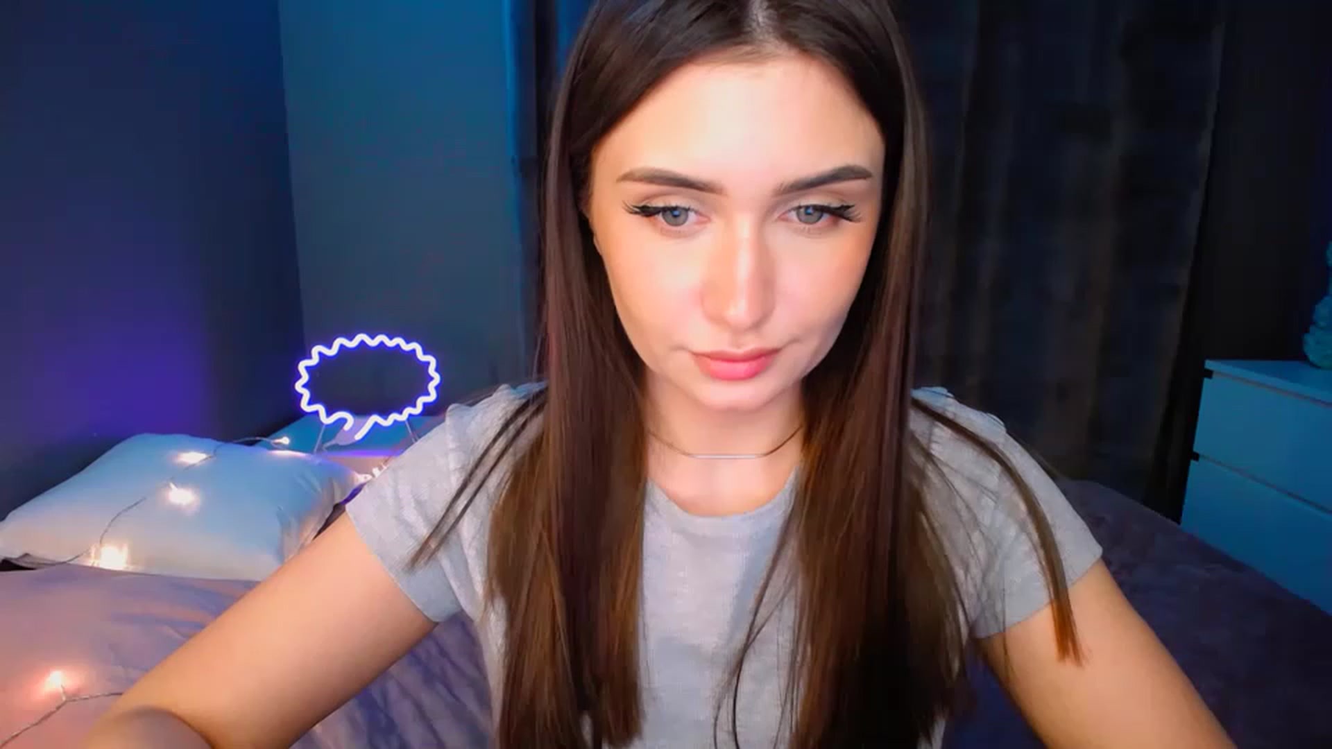 Gallery image thumbnail from DollGlamourr's myfreecams stream on, 12/21/2022, 17:49 image 16 of 20