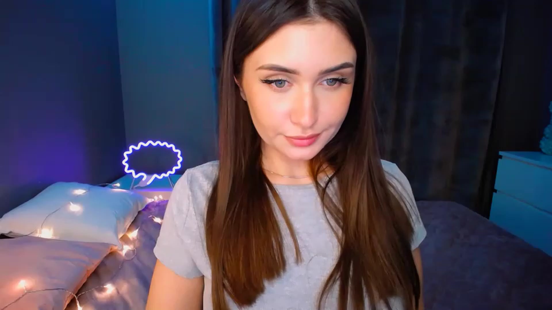 Gallery image thumbnail from DollGlamourr's myfreecams stream on, 12/21/2022, 17:49 image 20 of 20