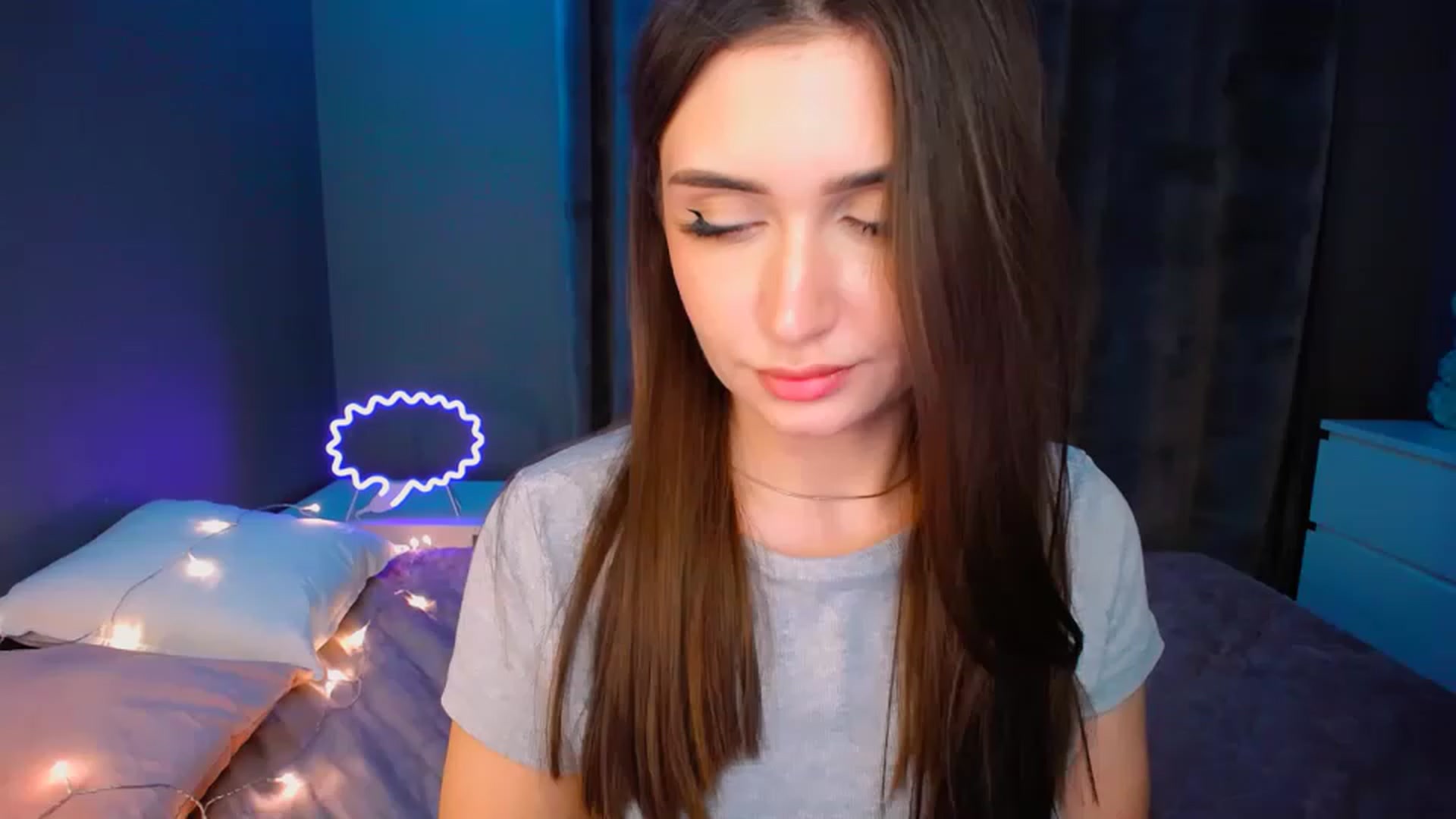 Gallery image thumbnail from DollGlamourr's myfreecams stream on, 12/21/2022, 17:49 image 8 of 20