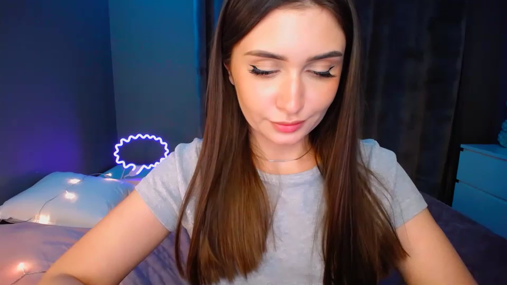 Gallery image thumbnail from DollGlamourr's myfreecams stream on, 12/21/2022, 17:49 image 1 of 20
