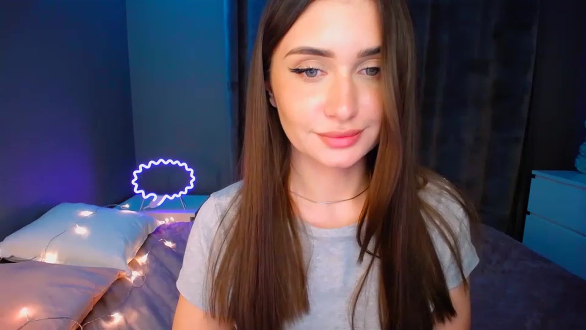Gallery image thumbnail from DollGlamourr's myfreecams stream on, 12/21/2022, 17:49 image 4 of 20