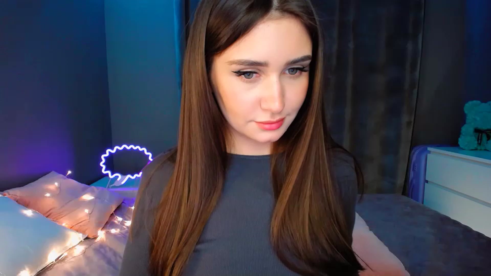 Gallery image thumbnail from DollGlamourr's myfreecams stream on, 01/10/2023, 15:58 image 11 of 20