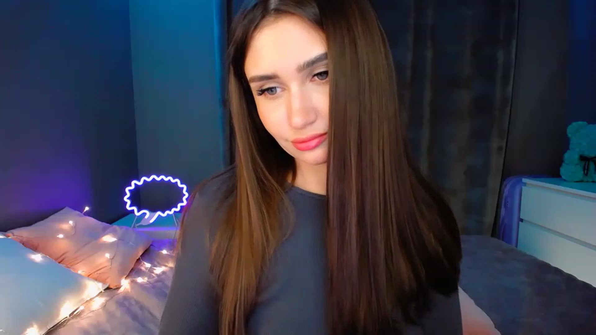 Gallery image thumbnail from DollGlamourr's myfreecams stream on, 01/10/2023, 15:58 image 16 of 20