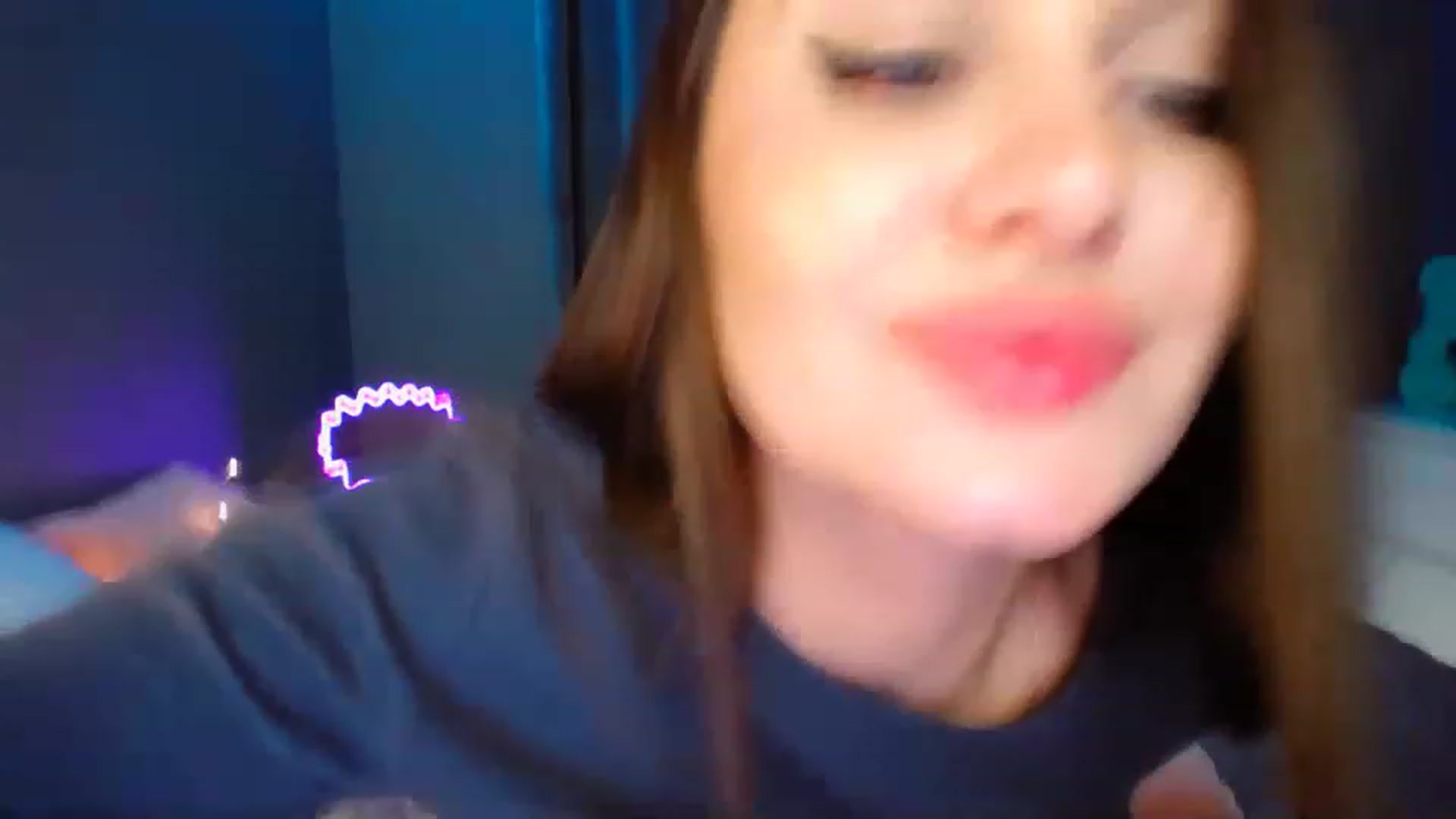 Gallery image thumbnail from DollGlamourr's myfreecams stream on, 01/10/2023, 17:23 image 9 of 20