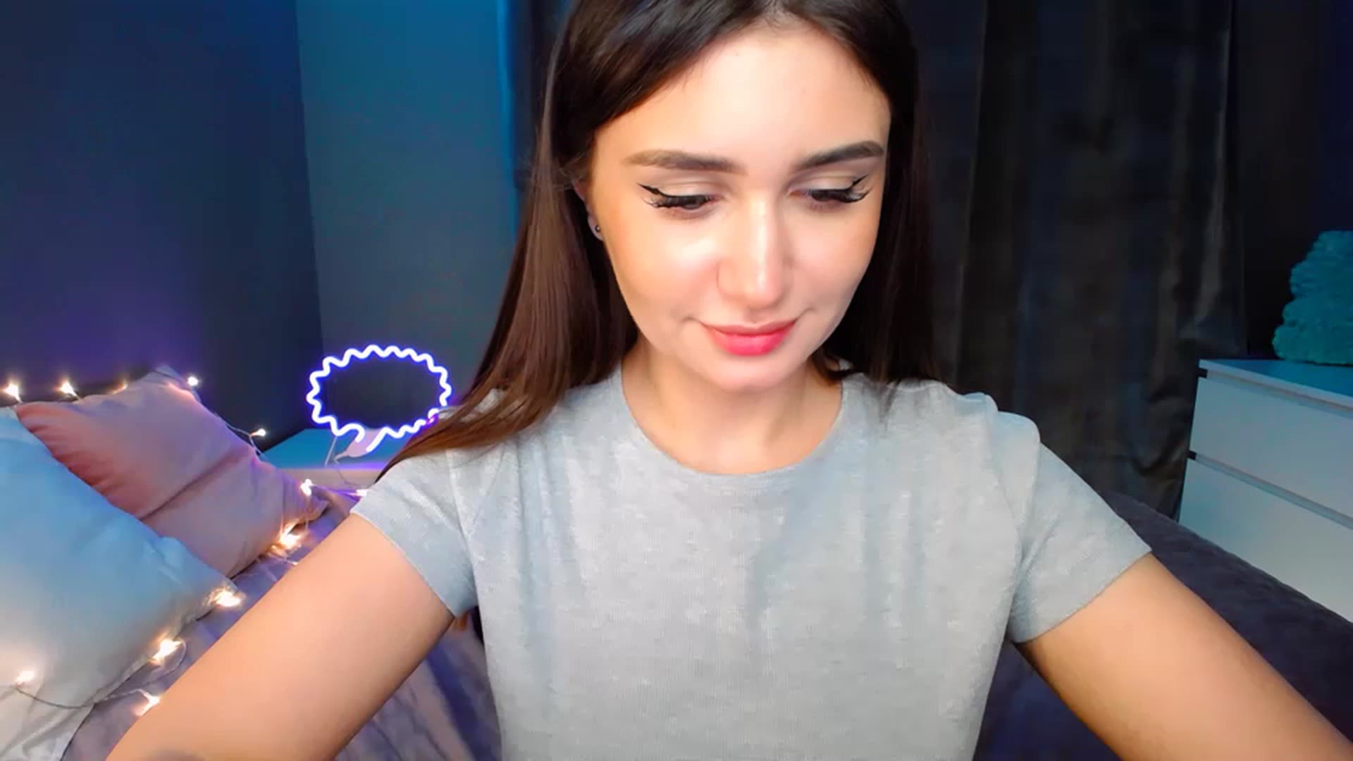 Gallery image thumbnail from DollGlamourr's myfreecams stream on, 01/15/2023, 20:47 image 20 of 20